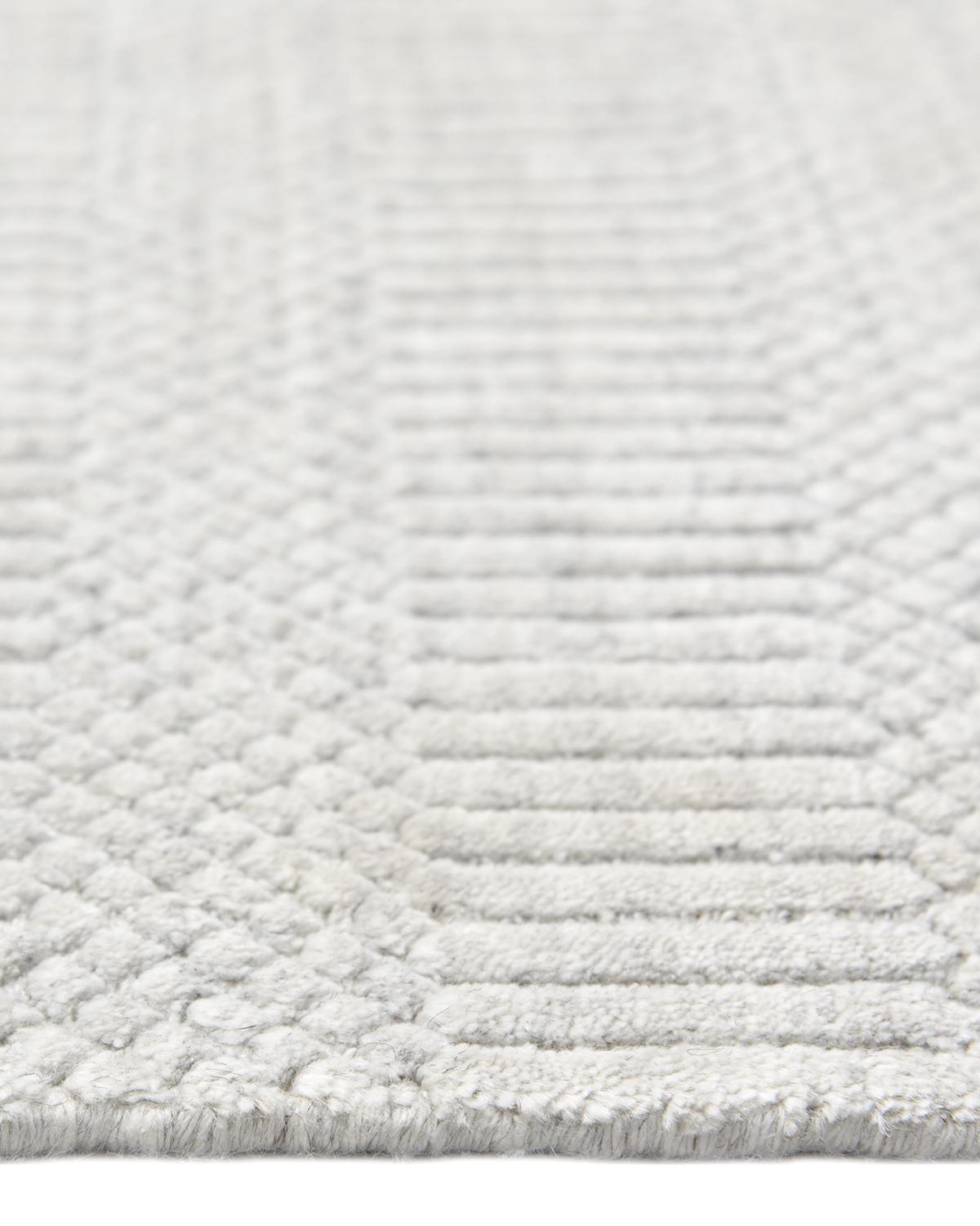 Contemporary Solo Rugs Solid Modern Hand Loomed Ivory Area Rug For Sale