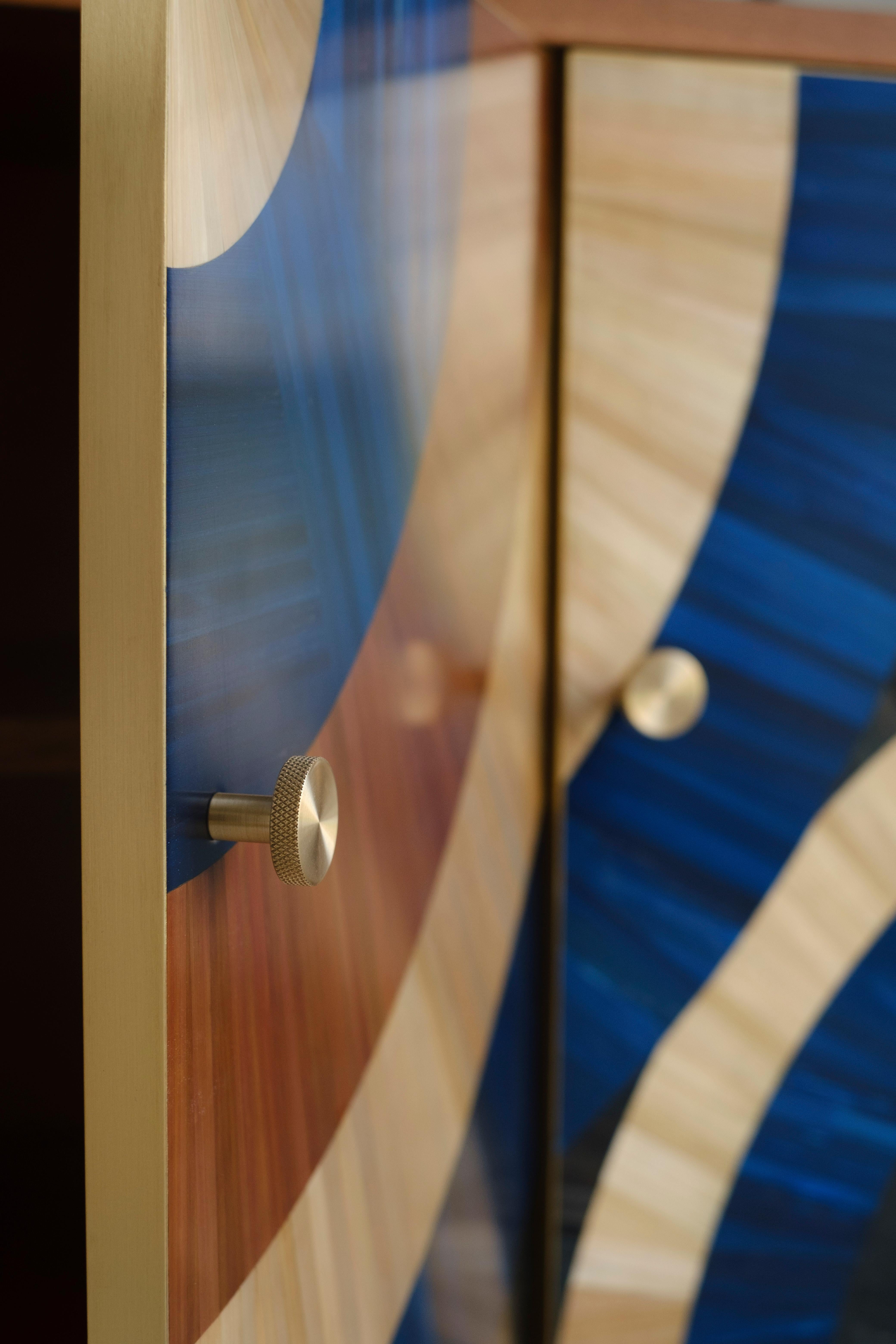 Solomia Stroh Intarsien Art Deco Wood Kabinett Terrakotta Blau Schwarz RUDA Studio im Angebot 1