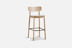 Tabouret de bar Soma en chêne laqué pigmenté blanc, par Kasper Nyman