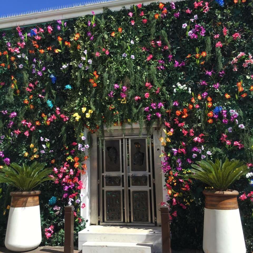 XXIe siècle et contemporain Jardinière soma moyenne en bois huilé et pierre noire d'Ingénus en vente