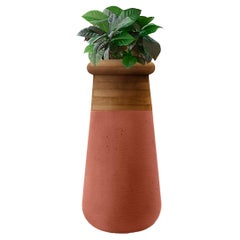 Fioriera Soma Slim in legno oliato e pietra di terracotta di Indigenus