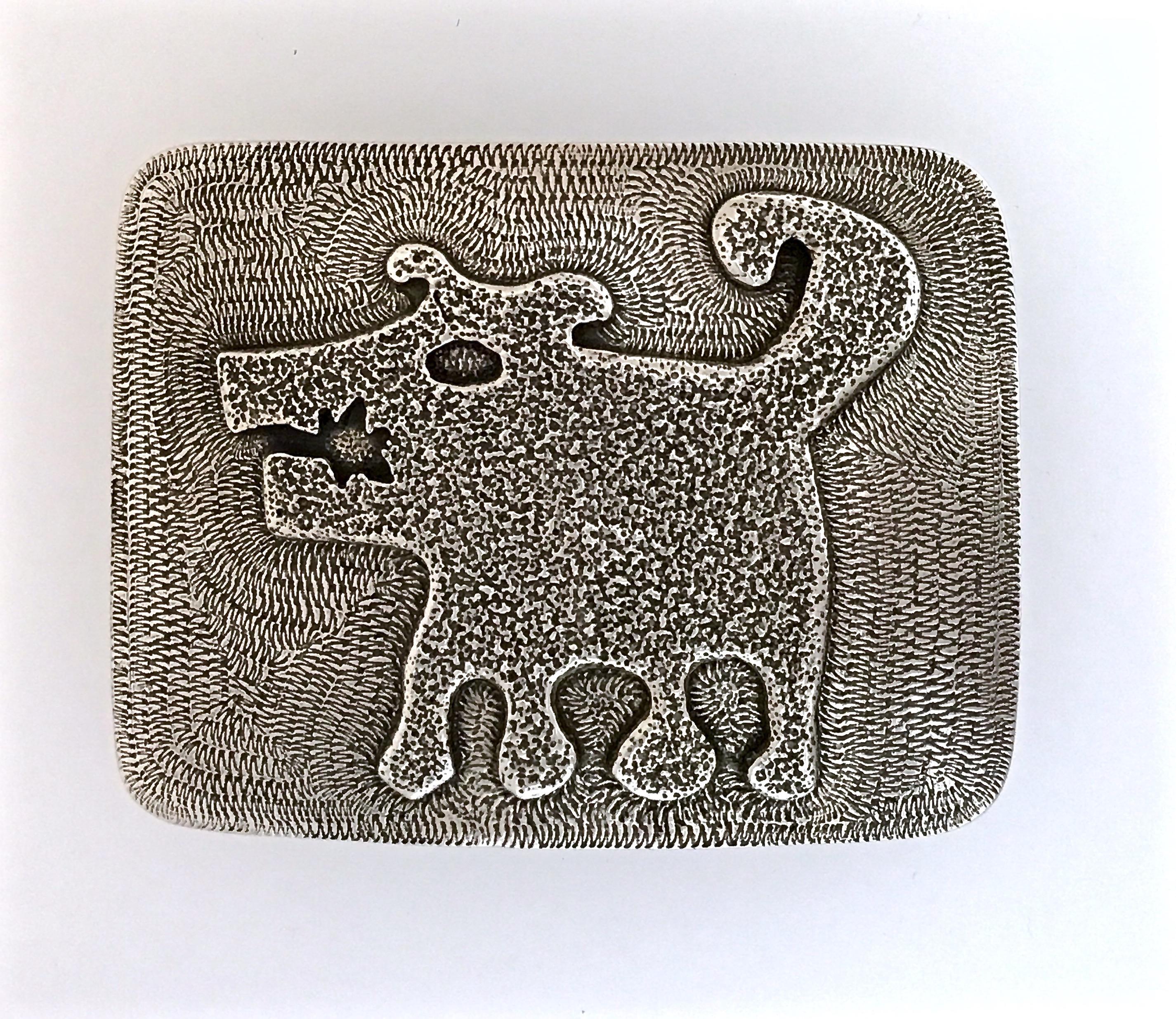 Sombra Girl, white bronze belt buckle, dog, Navajo Native American, men, womens In New Condition For Sale In Santa Fe, NM