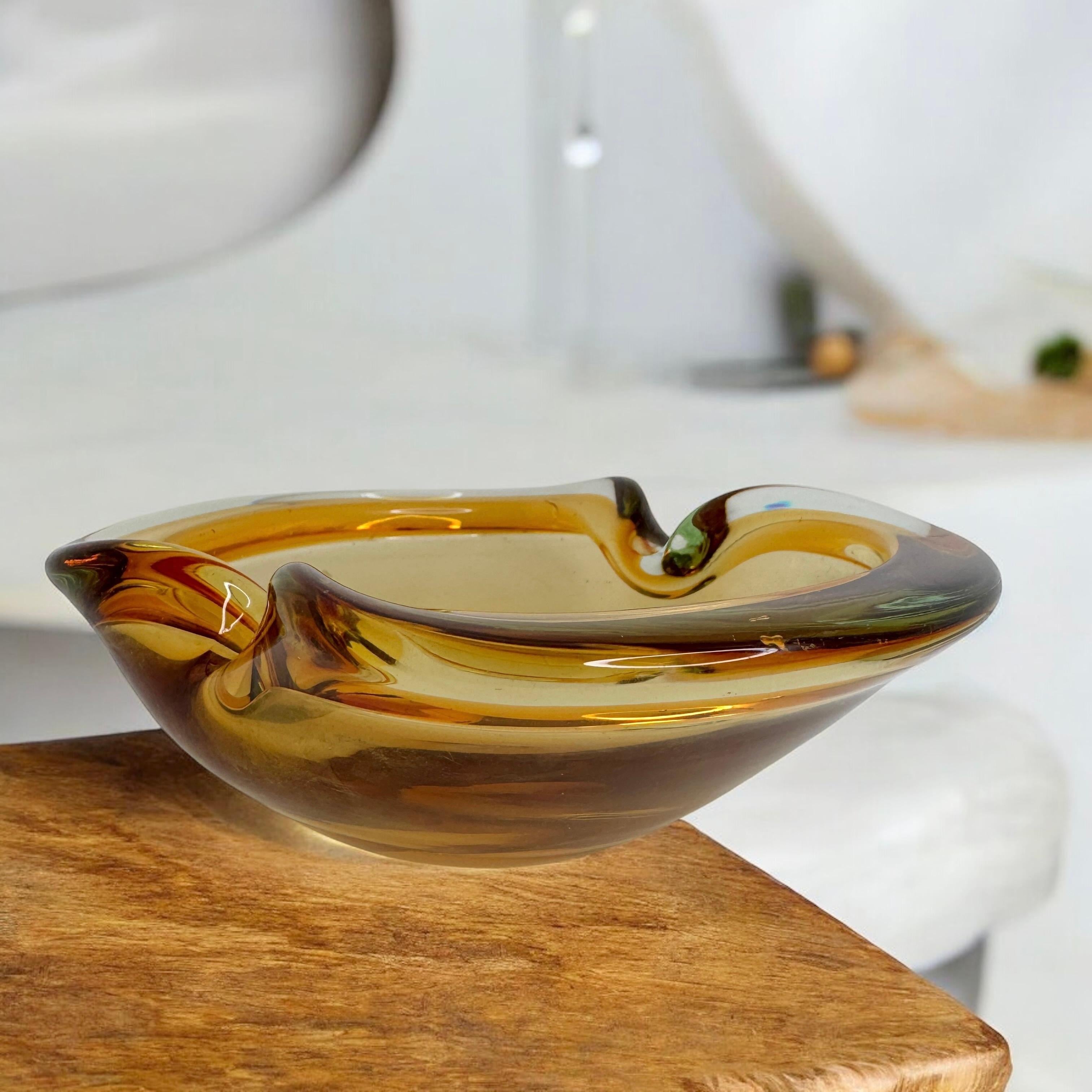 Sommerso Amber & Clear Murano Art Glass Bowl or Cigar Astray 1970 Italie en vente 8