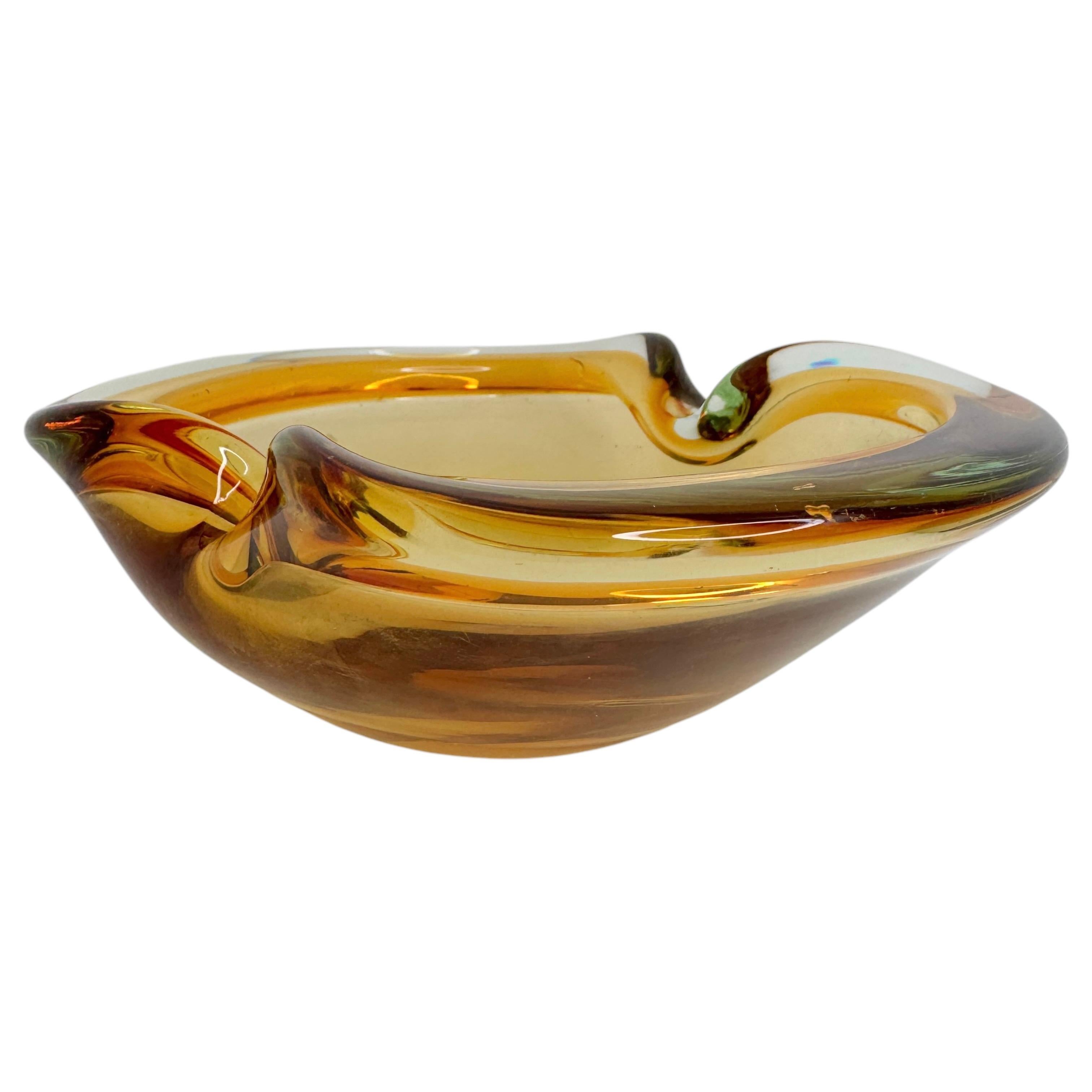 Fin du 20e siècle Sommerso Amber & Clear Murano Art Glass Bowl or Cigar Astray 1970 Italie en vente