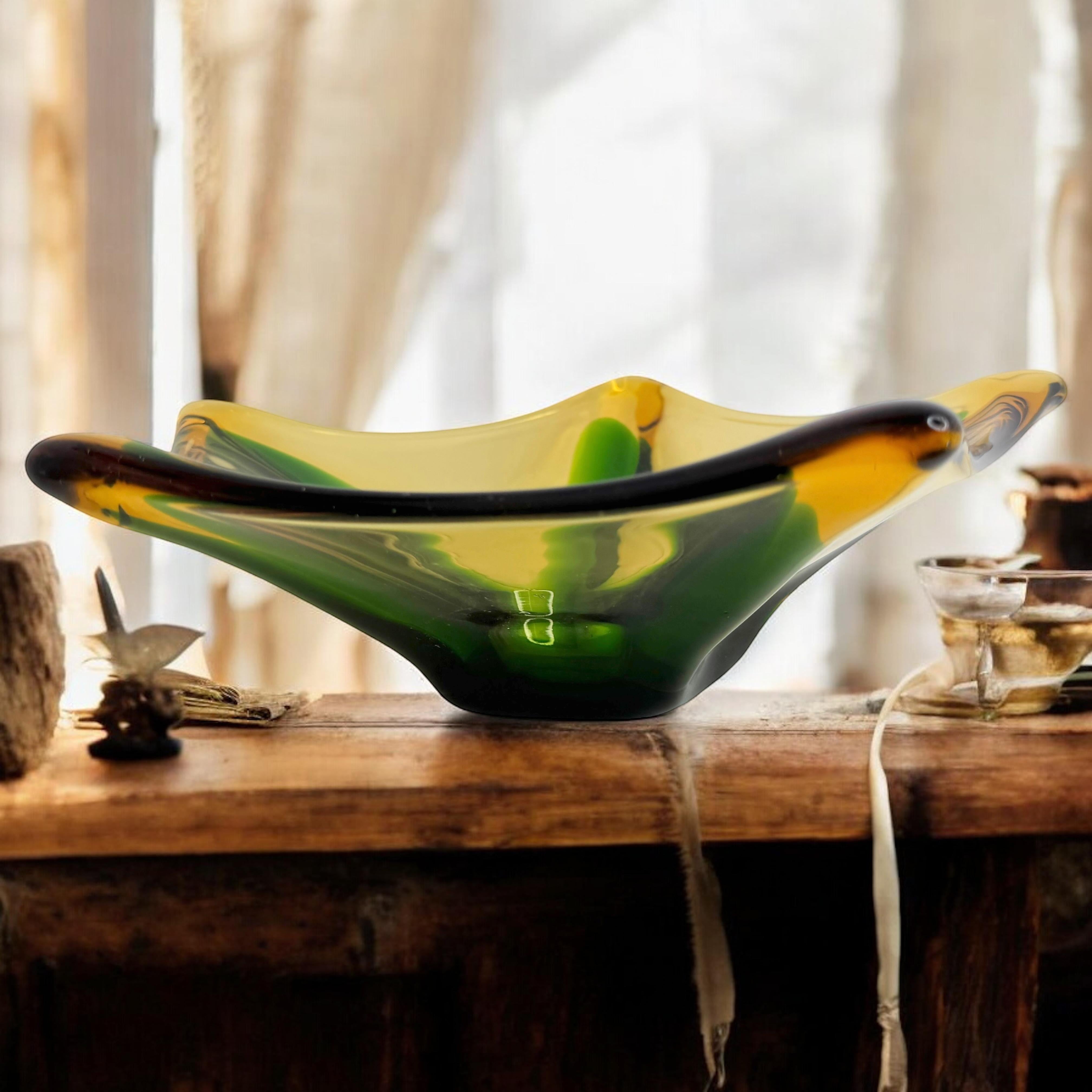 Frutero de Murano Sommerso Ámbar y Verde 1970 Italia en venta 10