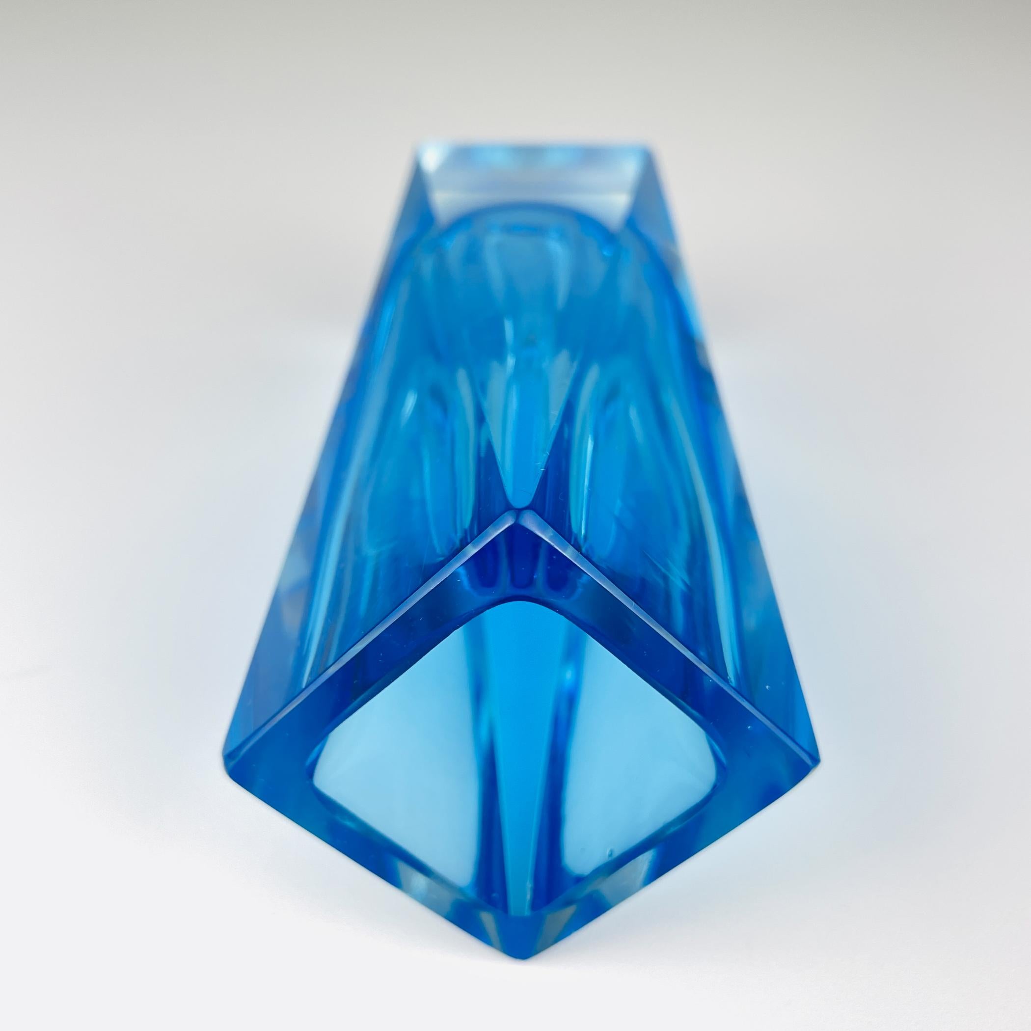 Sommerso blue murano glass vase style Flavio Poli, Italy 1970s For Sale 5