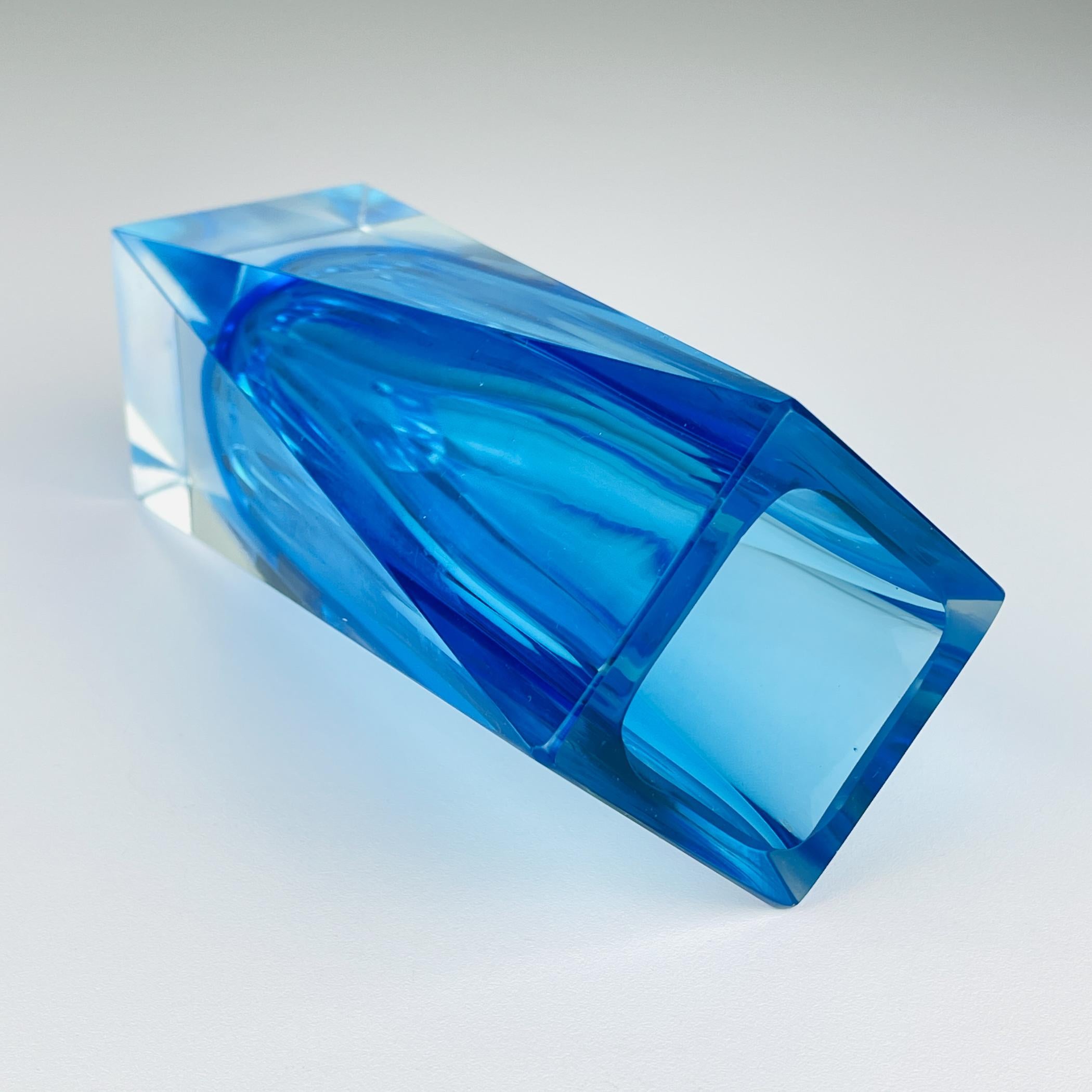 Italian Sommerso blue murano glass vase style Flavio Poli, Italy 1970s For Sale