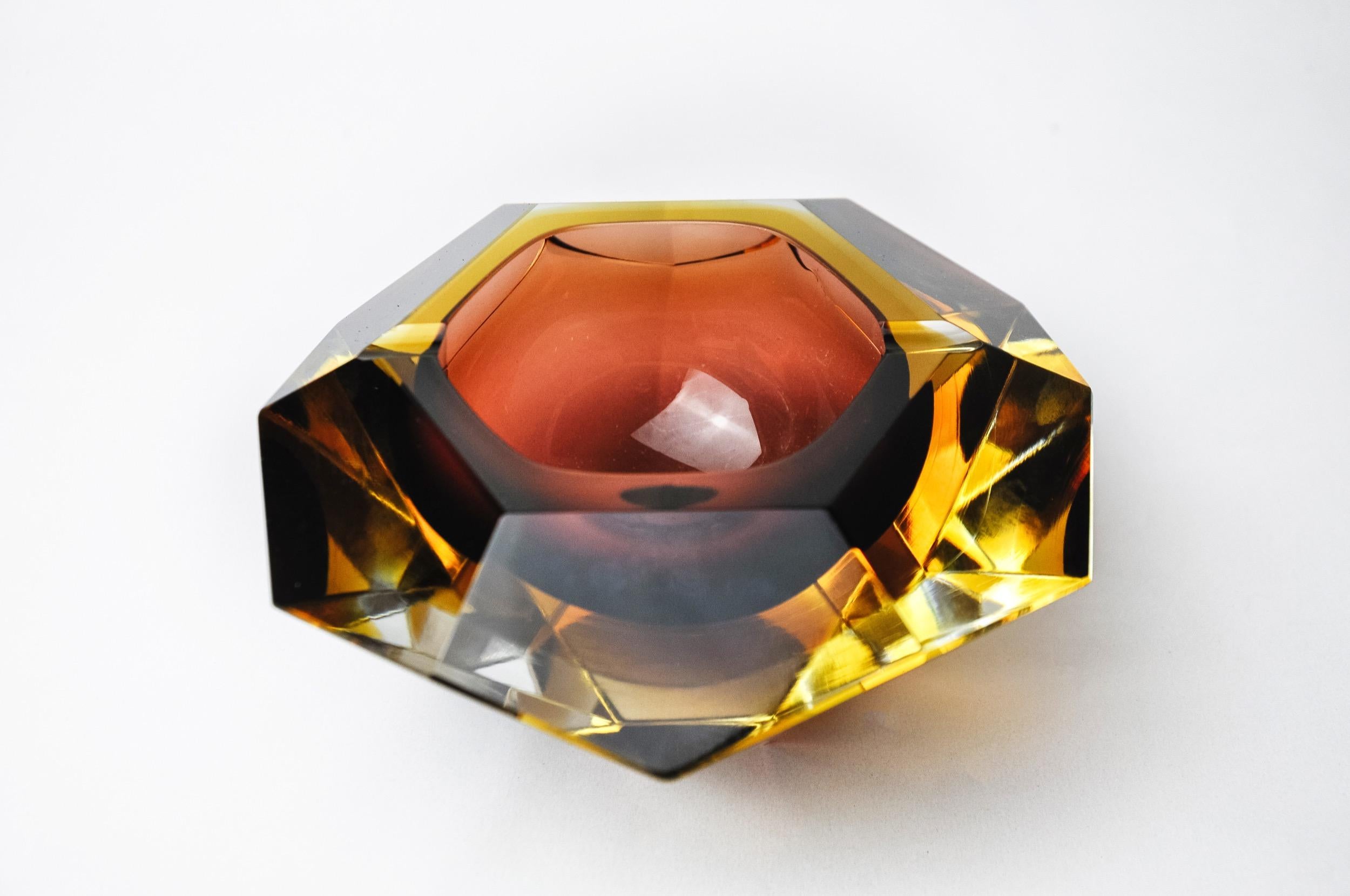 Hollywood Regency Sommerso brown and yellow ashtray by seguso, faceted glass, murano, italy, 1970 For Sale