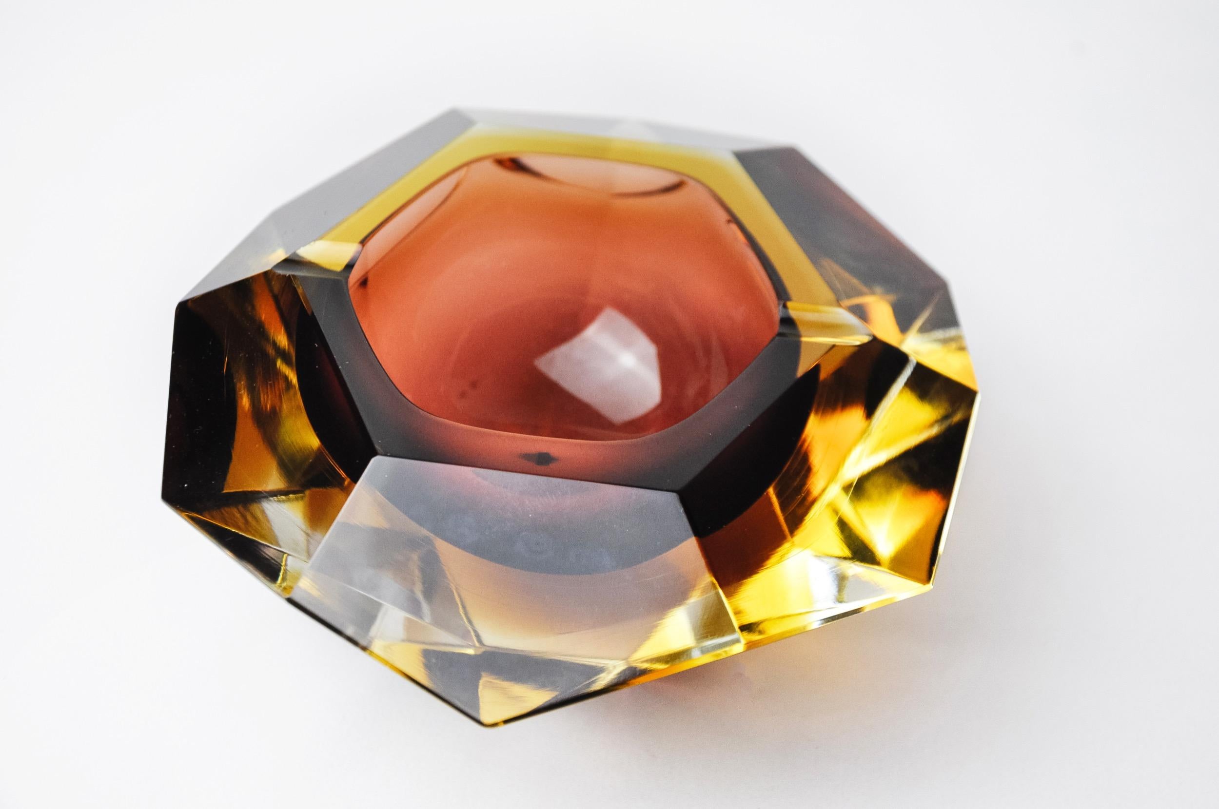 Italian Sommerso brown and yellow ashtray by seguso, faceted glass, murano, italy, 1970 For Sale