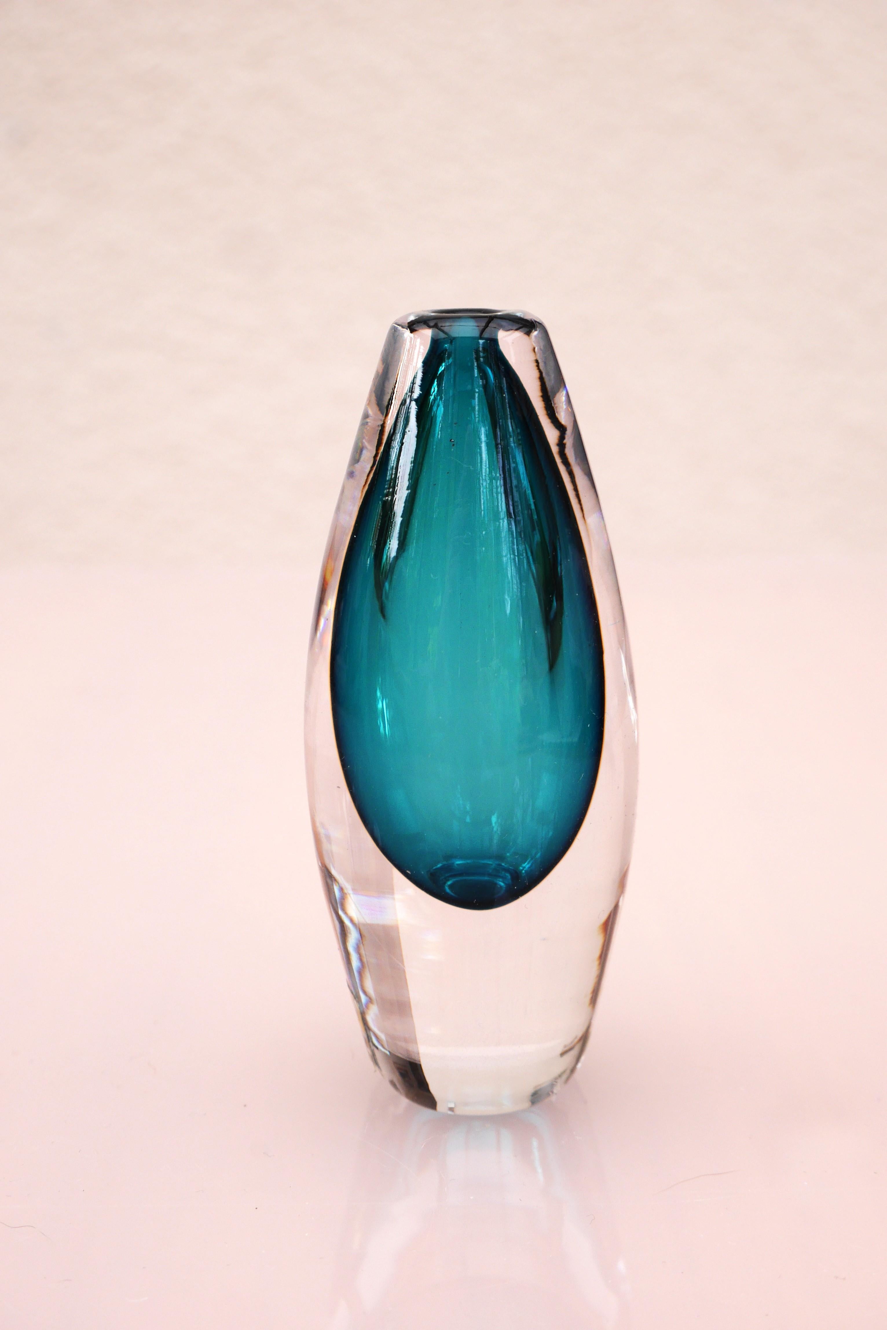 Sommerso crystal miniature seized vase made and signed by Mona Morales 5