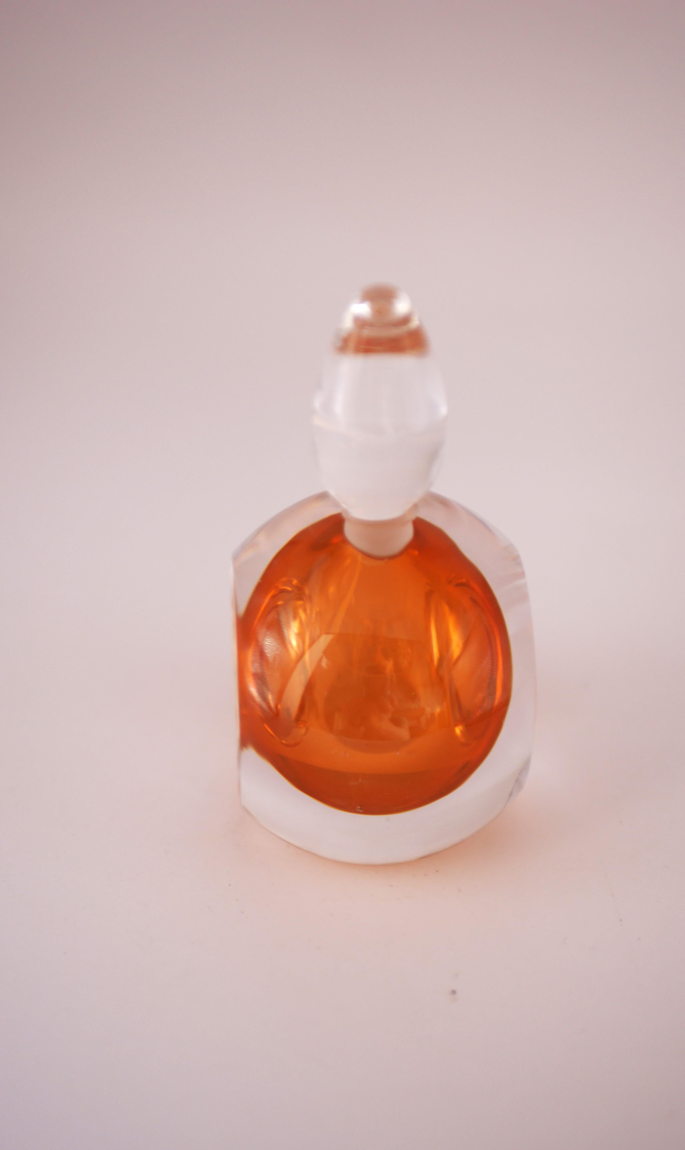Mid-20th Century Sommerso crystal 'Ventana' perfume flacon made and signed by Mona Morales, Kosta