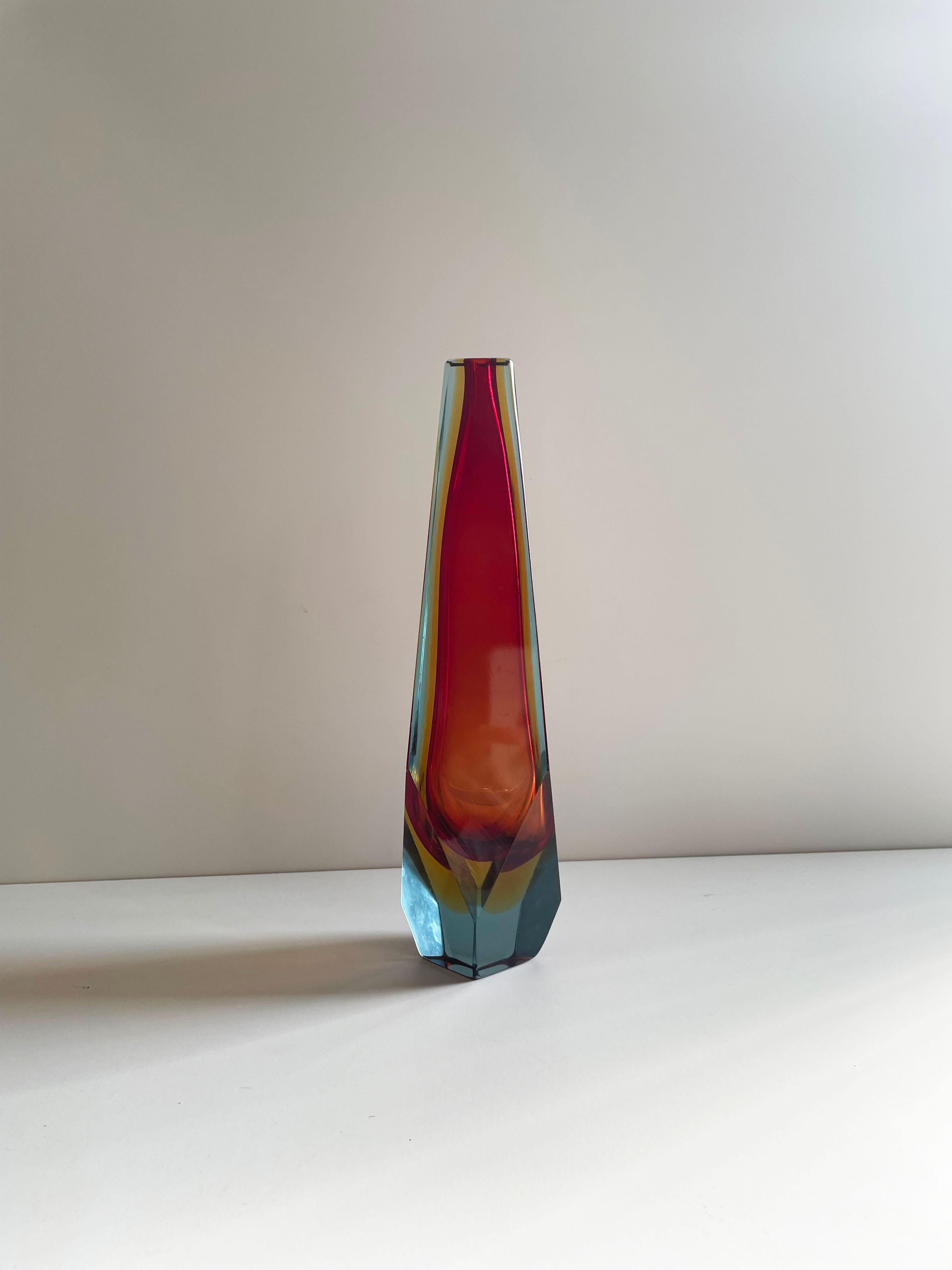 Mid-Century Modern Sommerso Faceted Murano Glass Vase San MarCo, Alessandro Mandruzzato, Italy 1960 For Sale