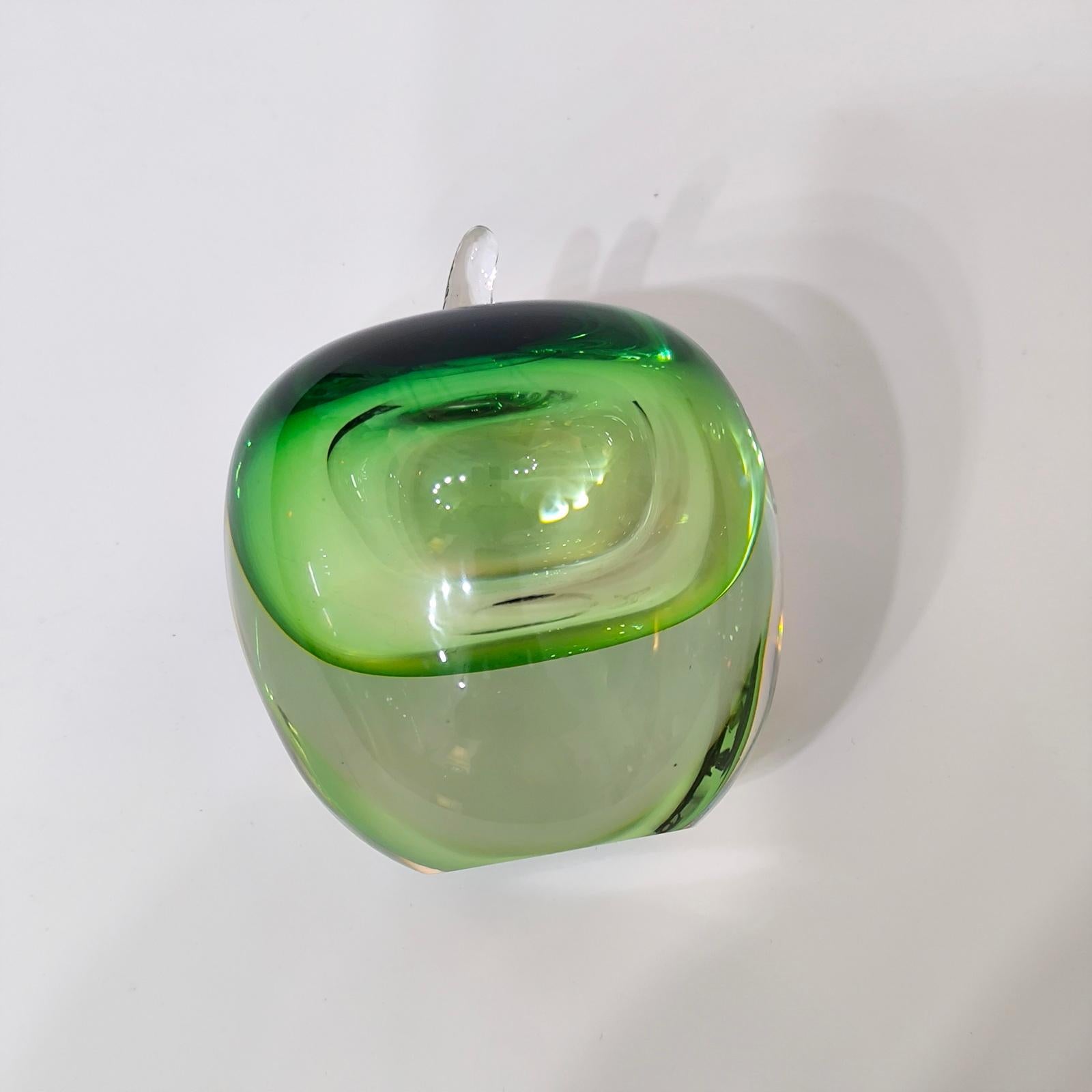 Manzana de cristal Sommerso de Hanne Dreutler y Arthur Zirnsack para Studio Åhus en venta 3
