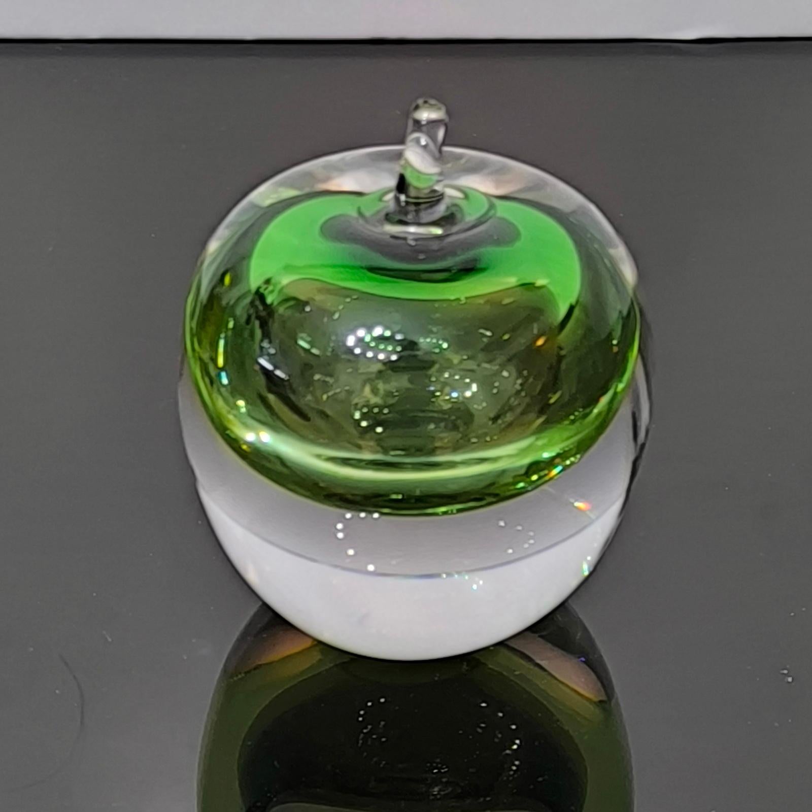 Manzana de cristal Sommerso de Hanne Dreutler y Arthur Zirnsack para Studio Åhus Moderno de mediados de siglo en venta
