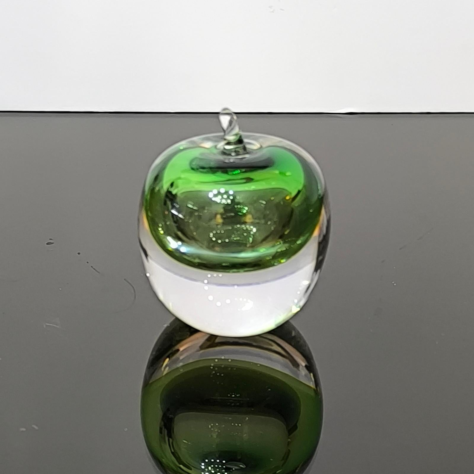 Manzana de cristal Sommerso de Hanne Dreutler y Arthur Zirnsack para Studio Åhus Sueco en venta