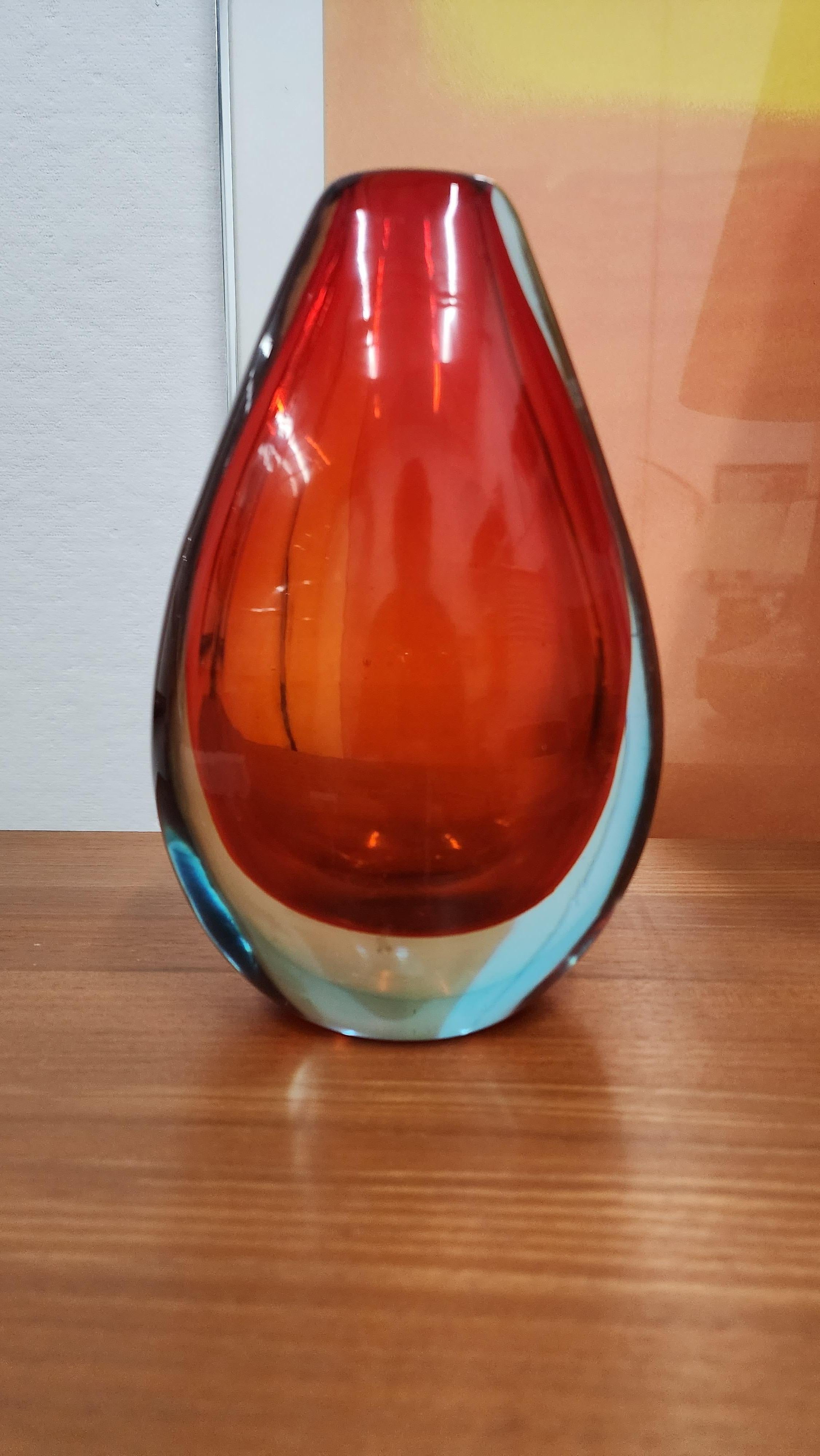 Mid-Century Modern Sommerso glass vase by Flavio Poli For Sale