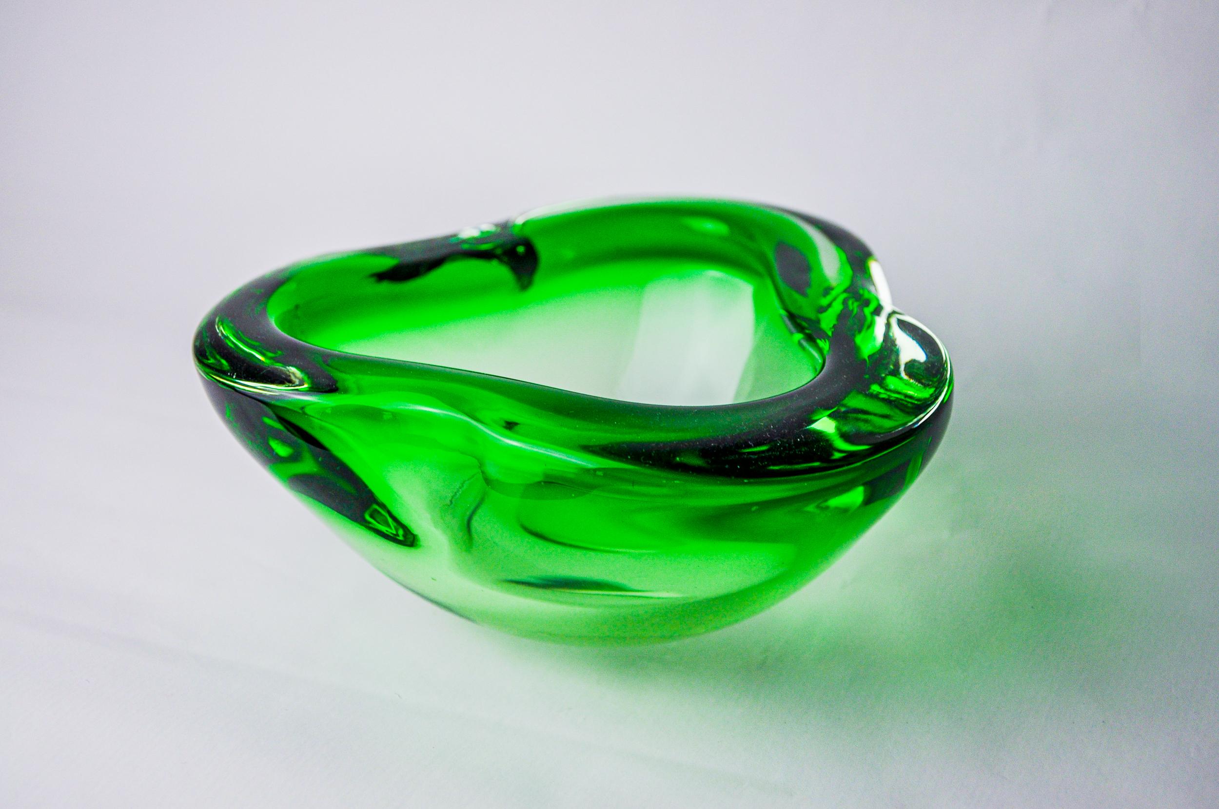 Posacenere verde Sommerso di Seguso, vetro di Murano, Italia, 1970 In condizioni buone in vendita a BARCELONA, ES