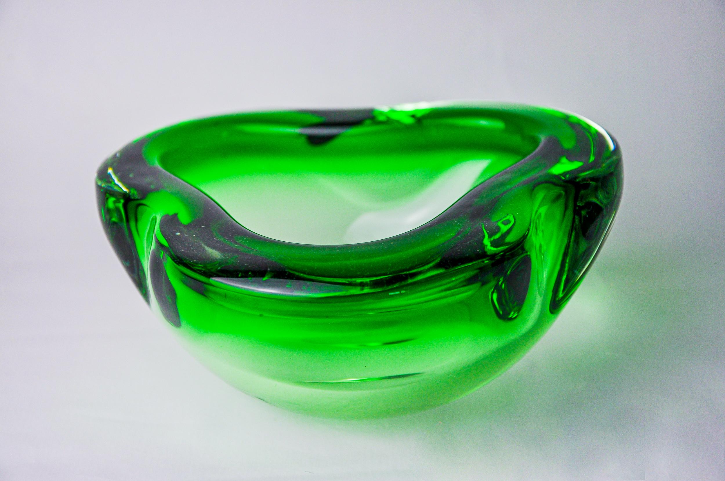 Fine XX secolo Posacenere verde Sommerso di Seguso, vetro di Murano, Italia, 1970 in vendita