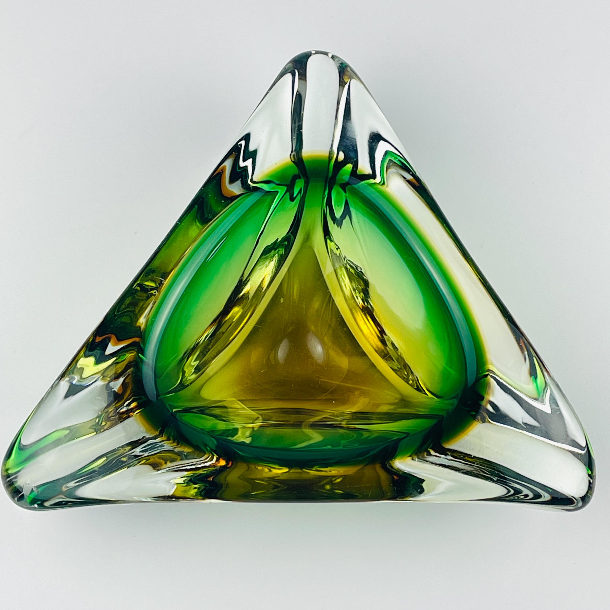 Sommerso Murano-Glas-Aschenbecher von Arte Nuova, Italien, 1960er Jahre im Angebot 5