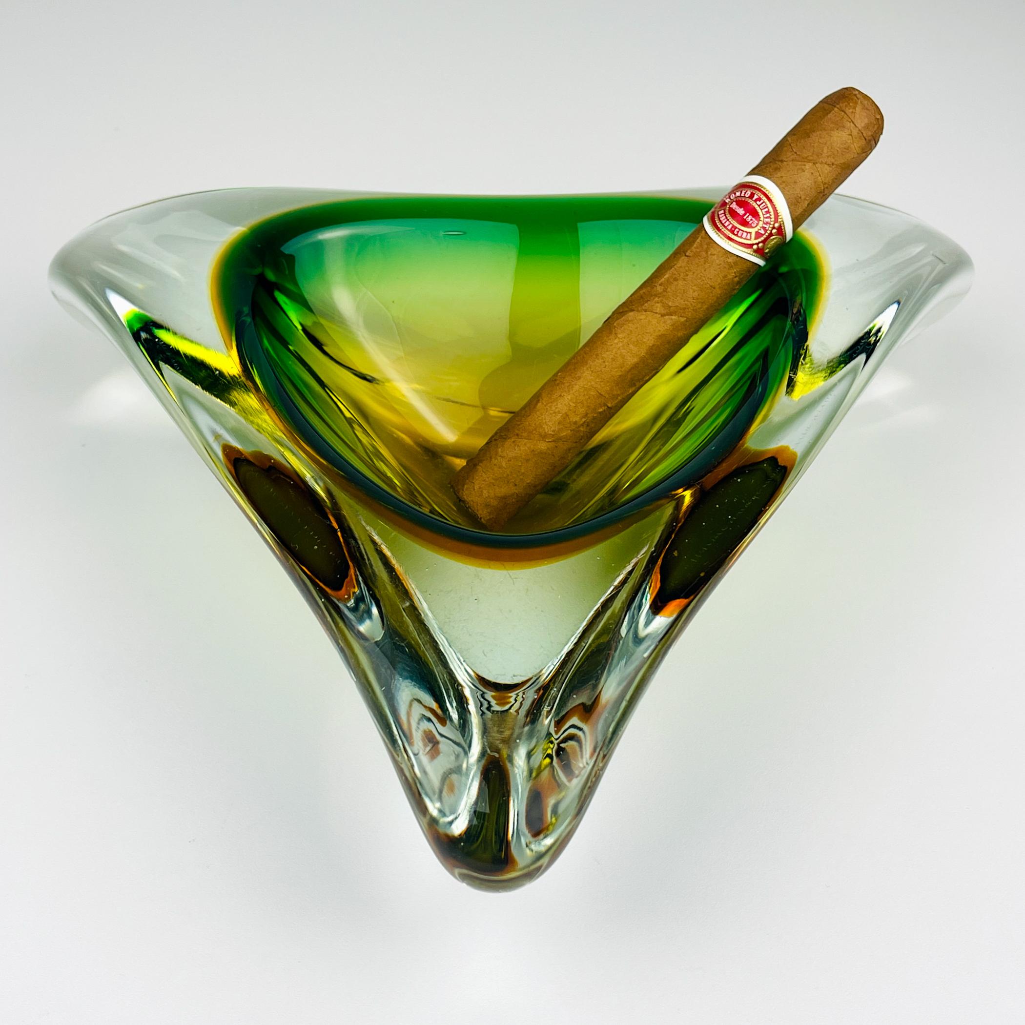 Sommerso Murano-Glas-Aschenbecher von Arte Nuova, Italien, 1960er Jahre im Angebot 7