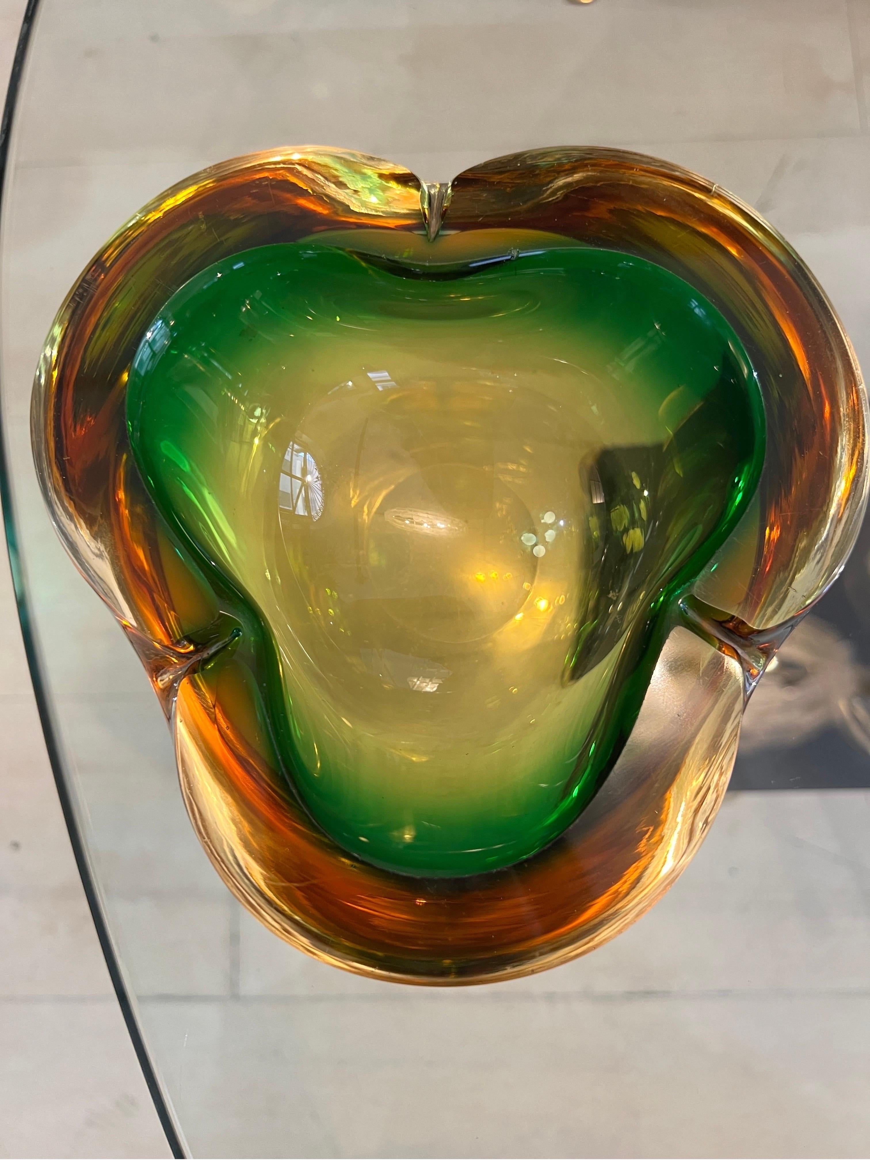 Cendrier de Murano dans les tons ambrés et verts de Seguso, 1970 Bon état - En vente à Florence, IT