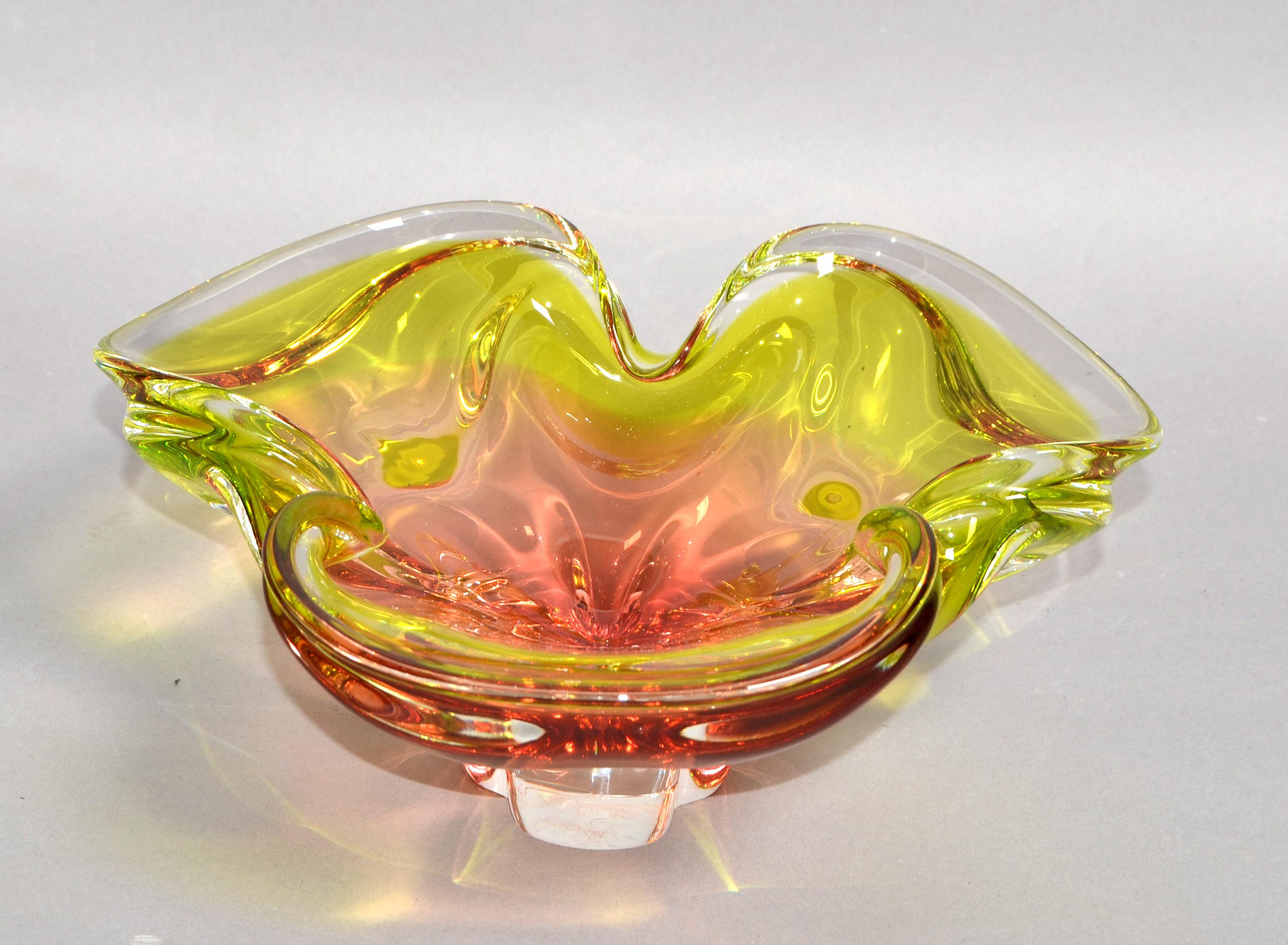 Sommerso Murano Glass Clover Shape Bowl Catchall Rose Green Clear Colors Seguso  For Sale 6