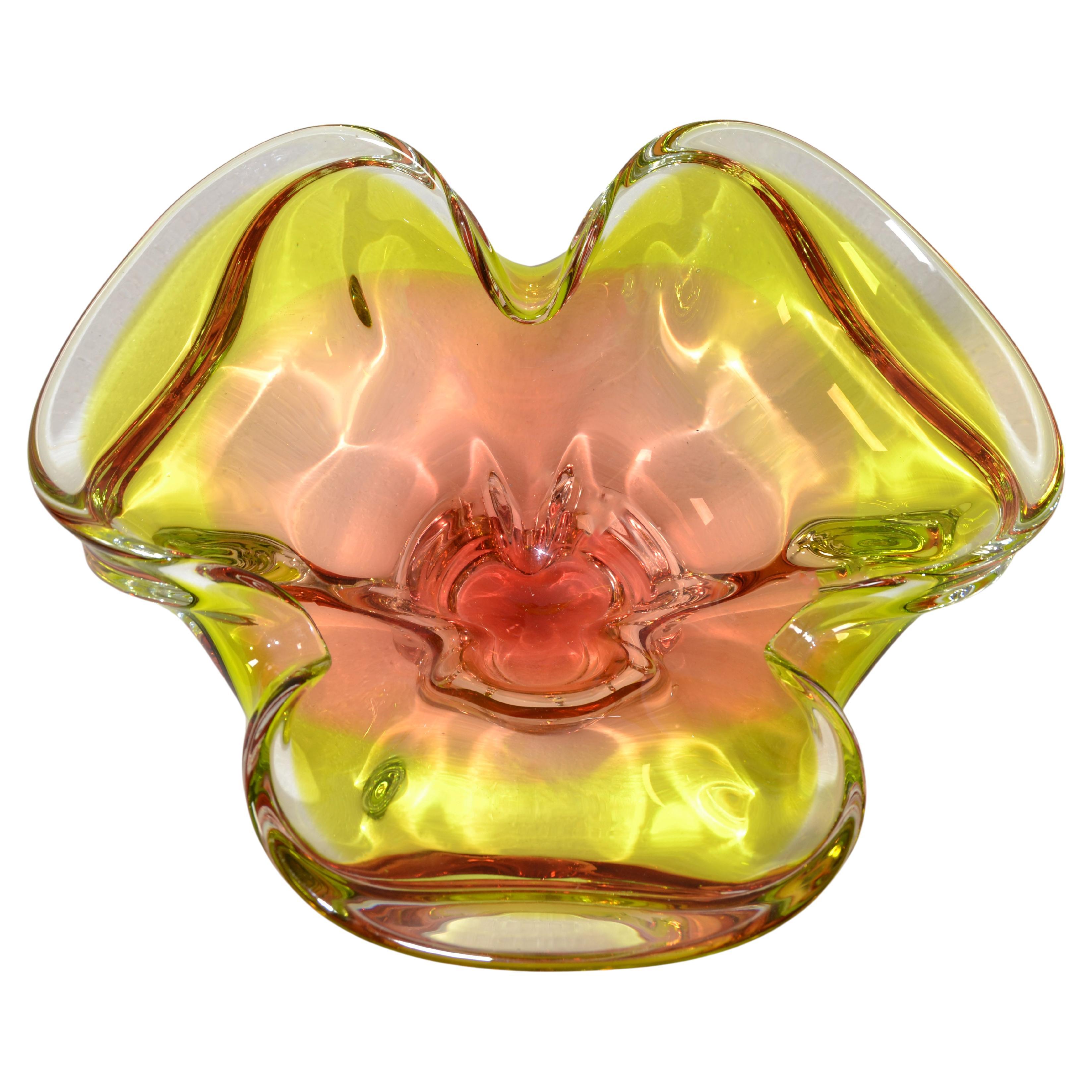 Sommerso Murano Glass Clover Shape Bowl Catchall Rose Green Clear Colors Seguso  For Sale