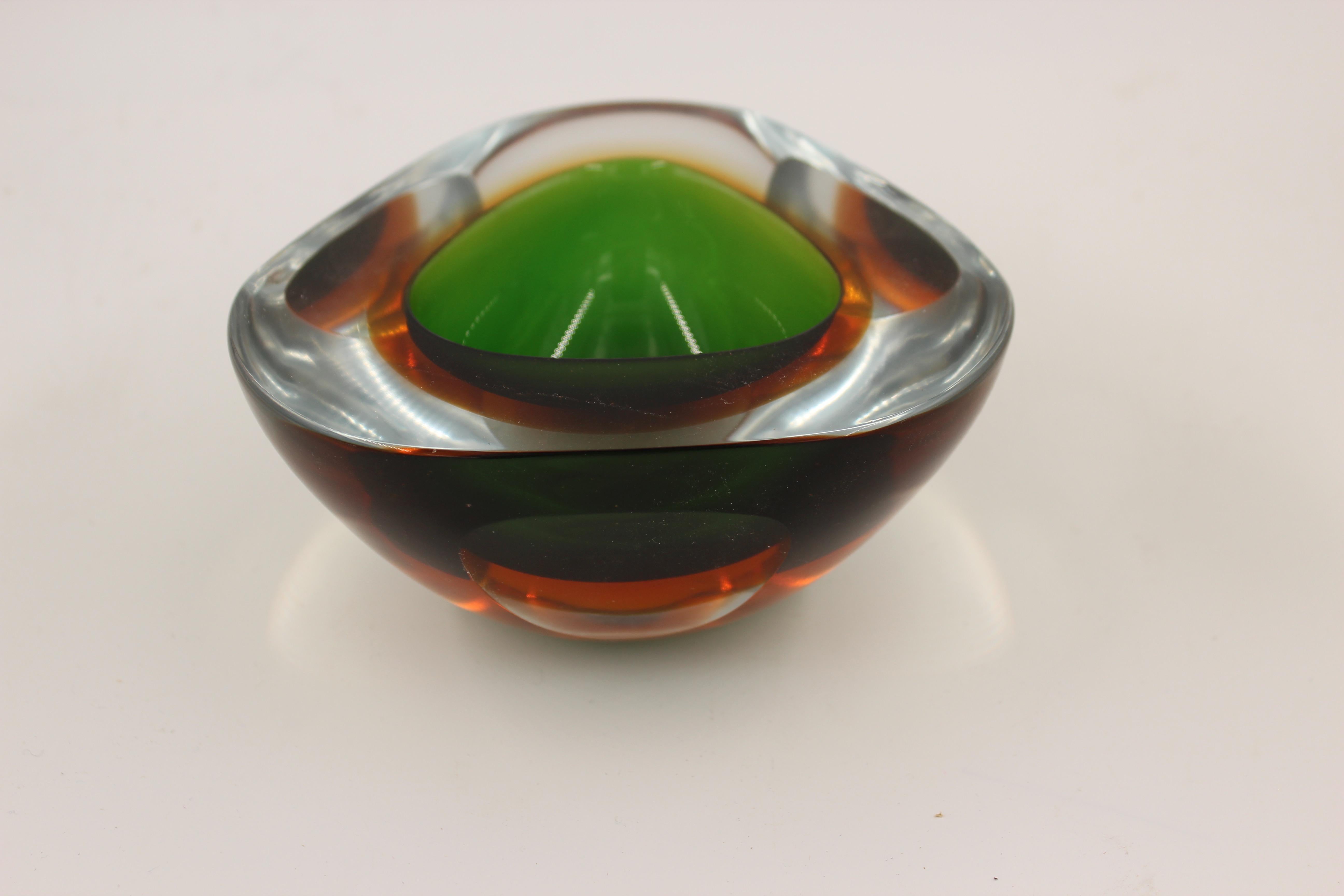 Mid-Century Modern Sommerso Murano Glass Decorative Bowl Attributed to Flavio Poli, Italy, 1960 For Sale