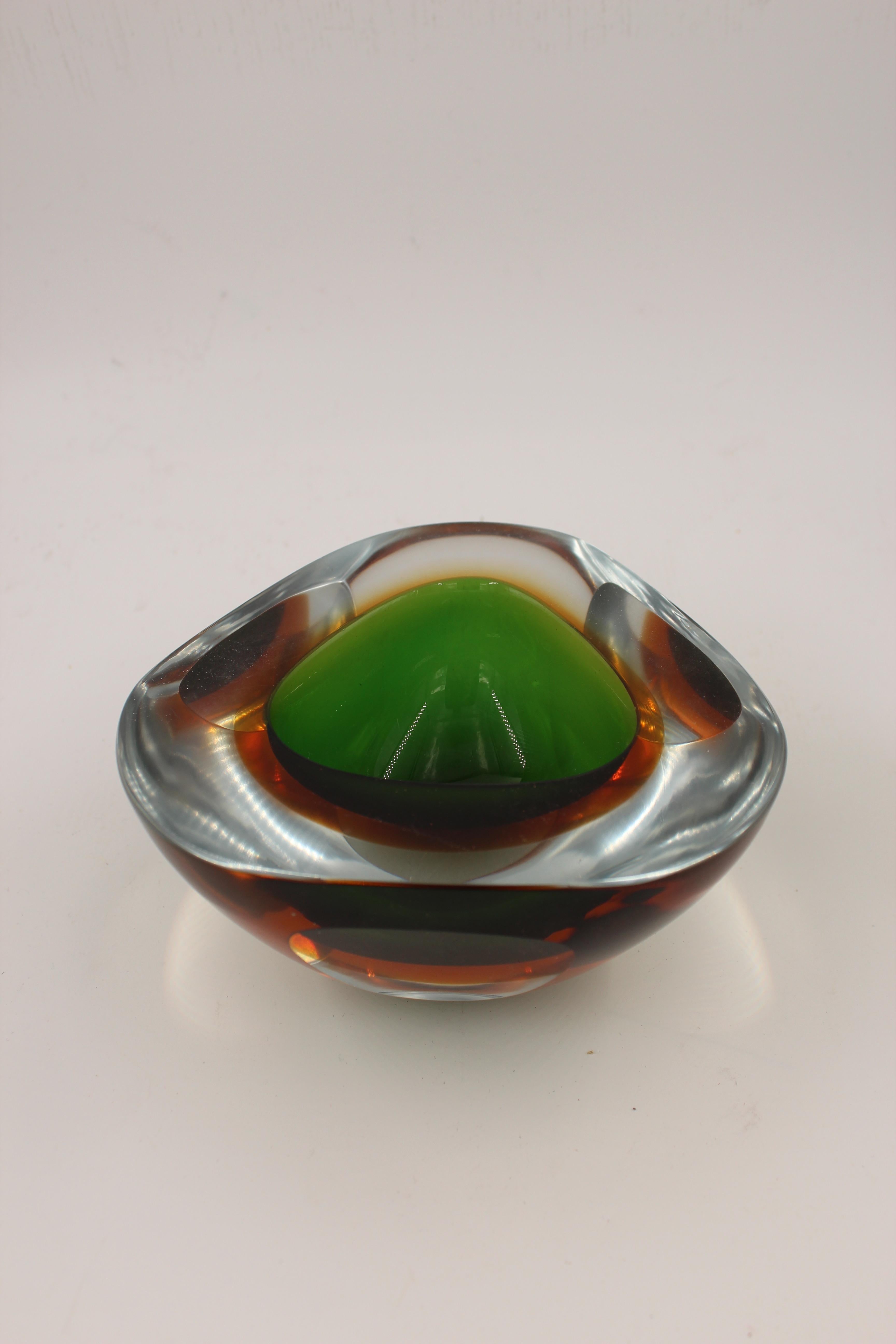 Sommerso Murano Glass Decorative Bowl Attributed to Flavio Poli, Italy, 1960 For Sale 2