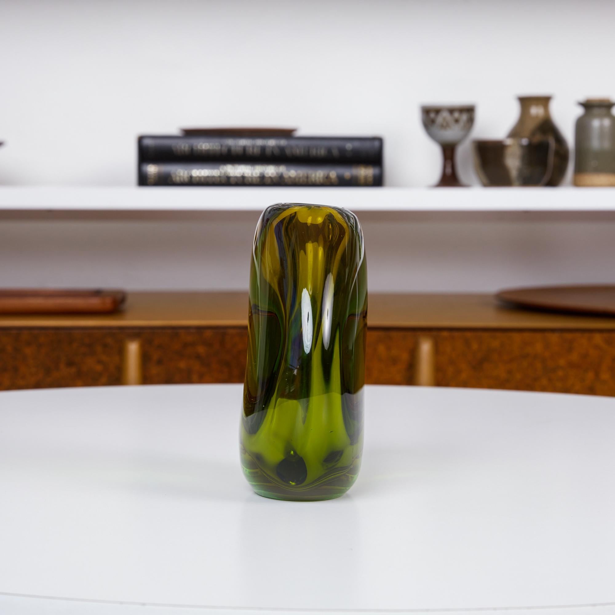 Sommerso Murano Glass Vase by Flavio Poli 1