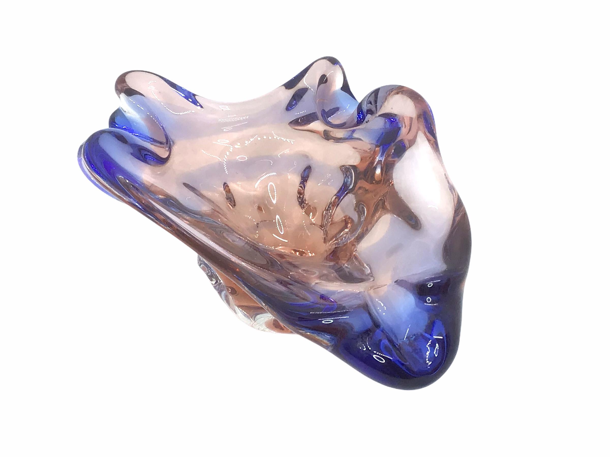 Mid-Century Modern Sommerso Organic Murano Art Glass Bowl, Catchall ou Cigar Astray en vente