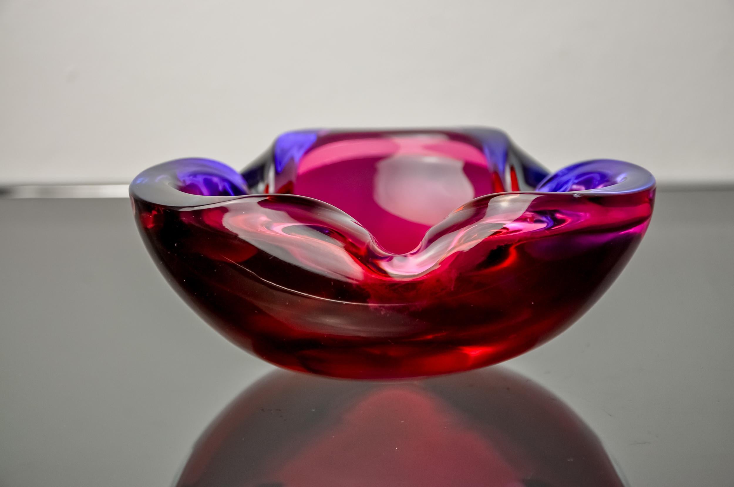 Italian Sommerso pink and purple trinket tray by Flavio Poli for Seguso, Murano glass