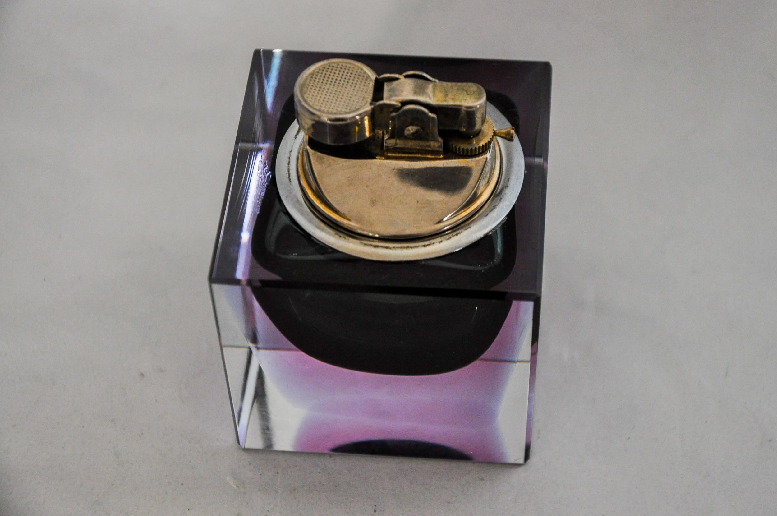 Italian Sommerso purple lighter for Seguso, Murano glass, Italy, 970 For Sale