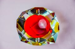 Sommerso red and yellow ashtray by Seguso, faceted glass, Murano, Italy, 1970