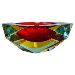 Sommerso red and yellow ashtray by Seguso, faceted glass, Murano, Italy, 1970