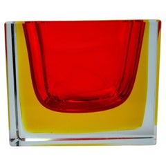 Posacenere Sommerso rosso e giallo di Seguso, Murano, Italia, 1970