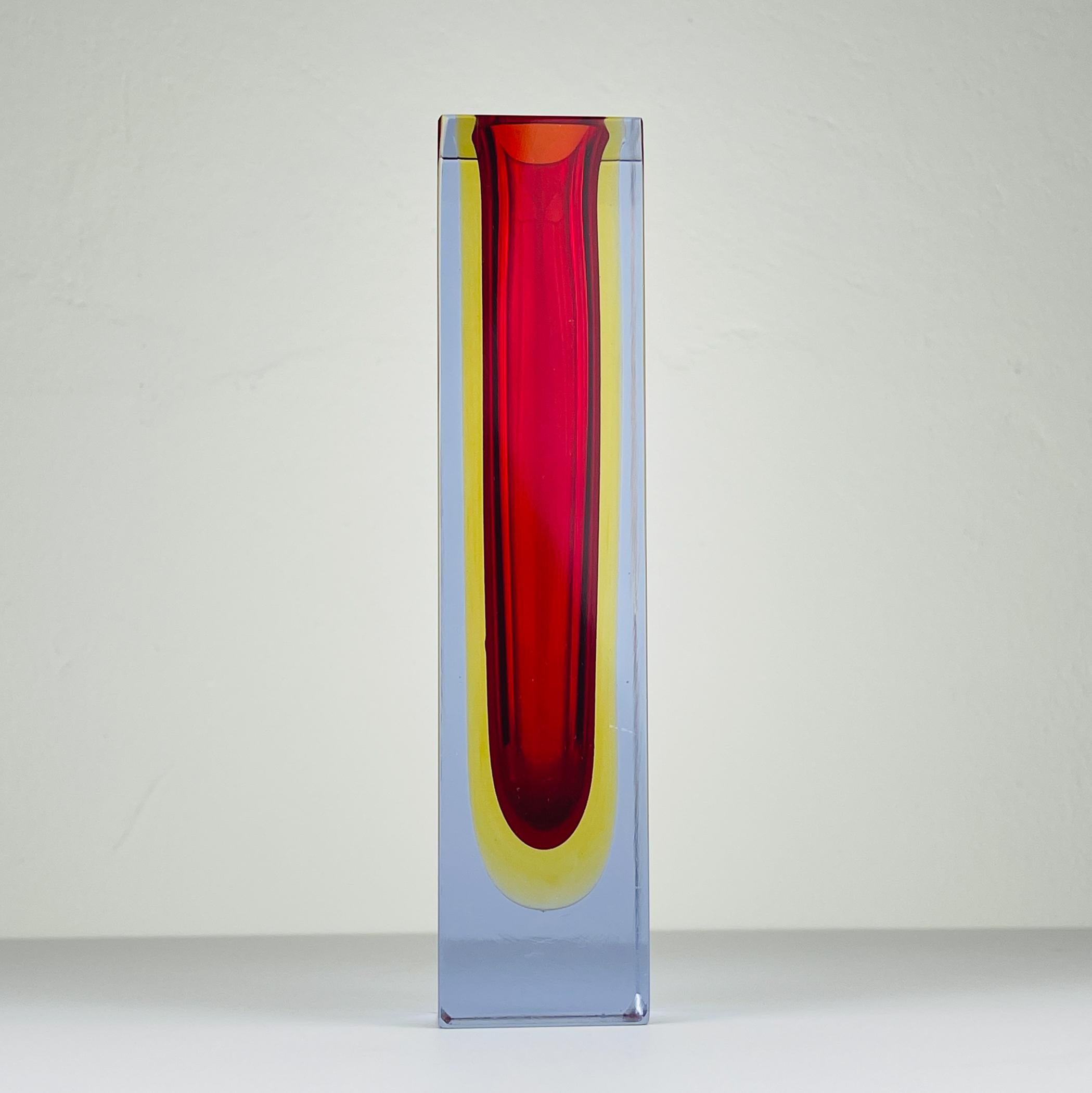 Vaso in vetro di Murano Sommerso rosso, stile Flavio Poli, Italia anni '70 in vendita 10