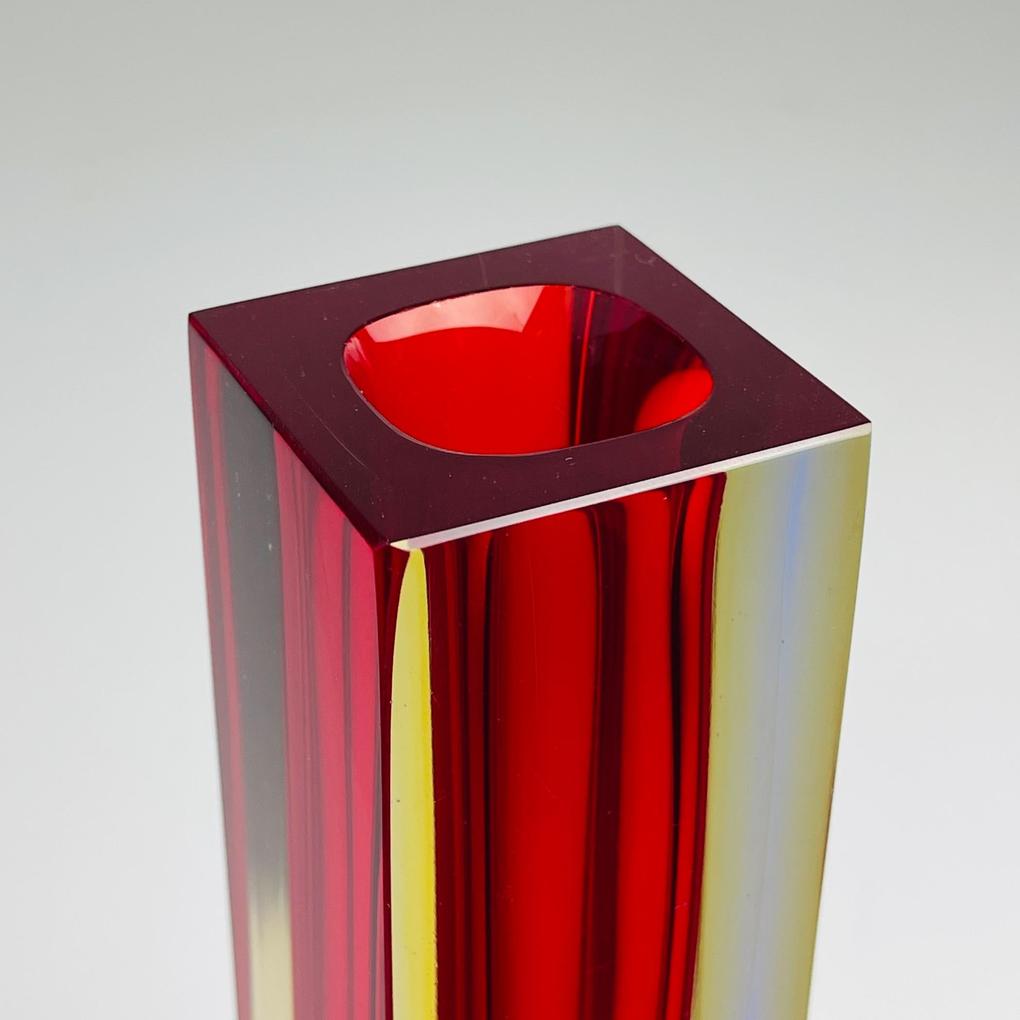 Vaso in vetro di Murano Sommerso rosso, stile Flavio Poli, Italia anni '70 in vendita 1