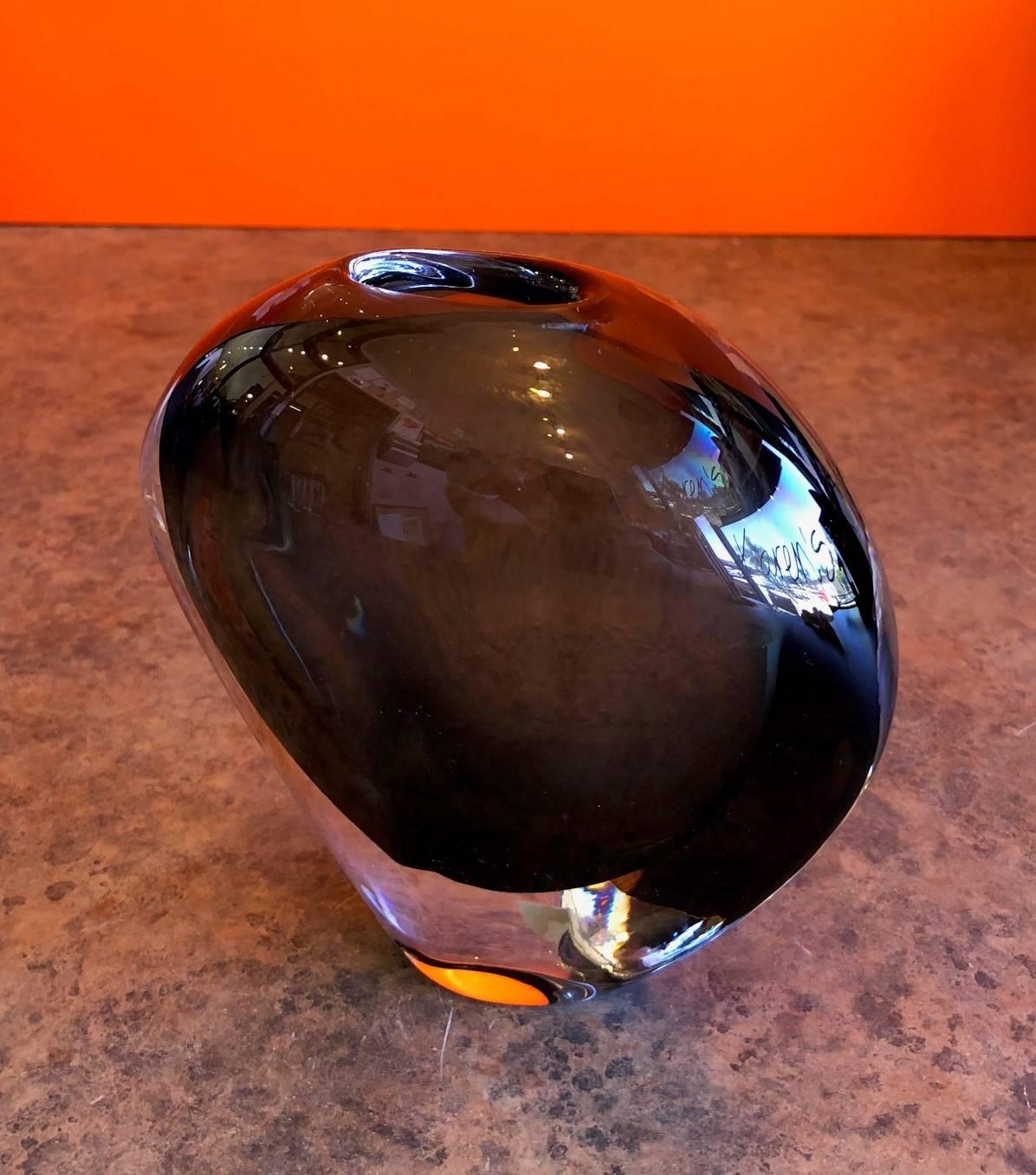 Mid-Century Modern Sommerso Smoked Charcoal Cased Vase by Nils Landberg for Orrefors For Sale