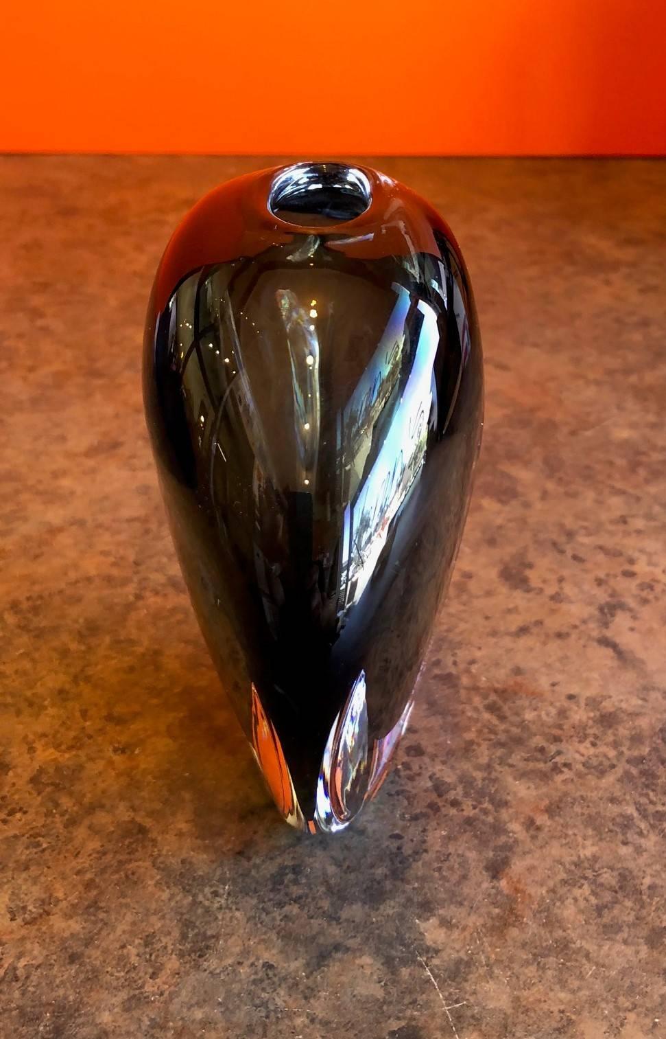 Sommerso Smoked Charcoal Cased Vase by Nils Landberg for Orrefors In Excellent Condition For Sale In San Diego, CA