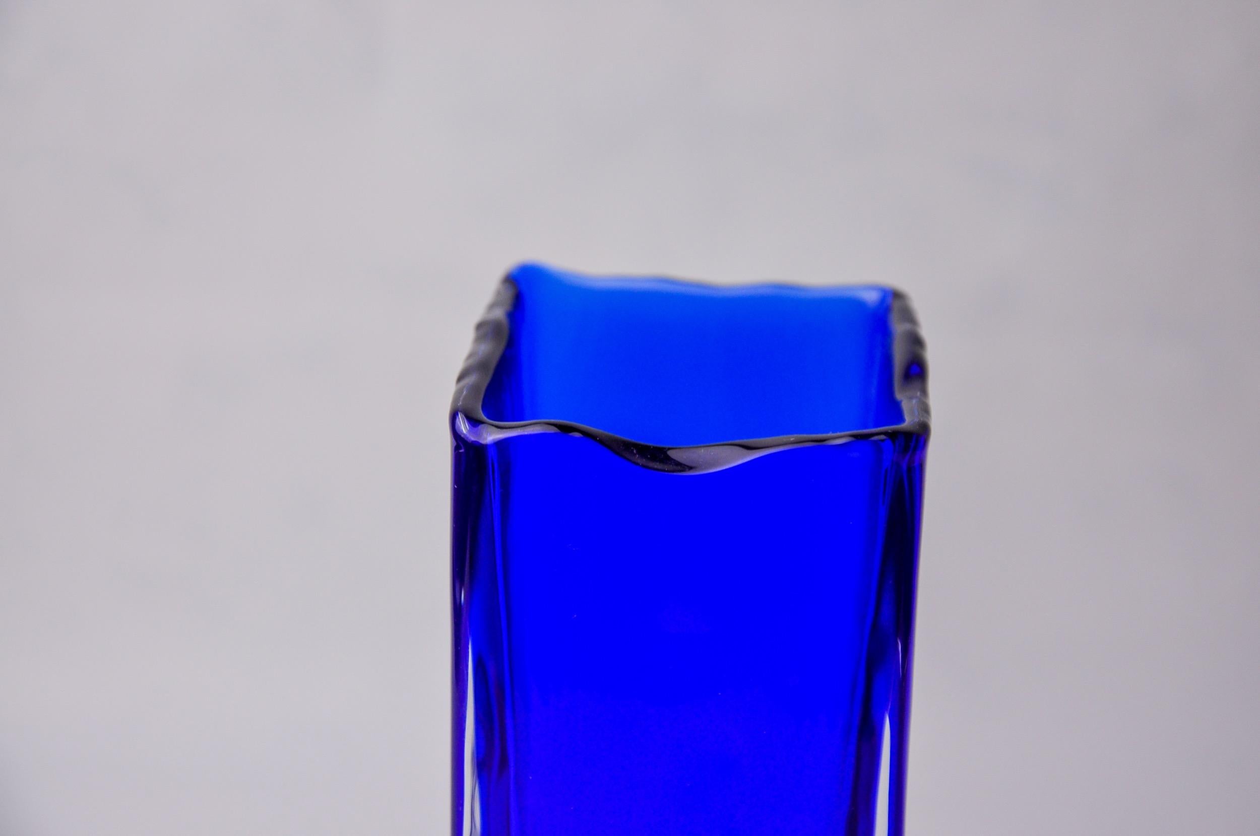 Sommerso vase by Petr hora, blue glass, Czech Republic, 1970 For Sale 1