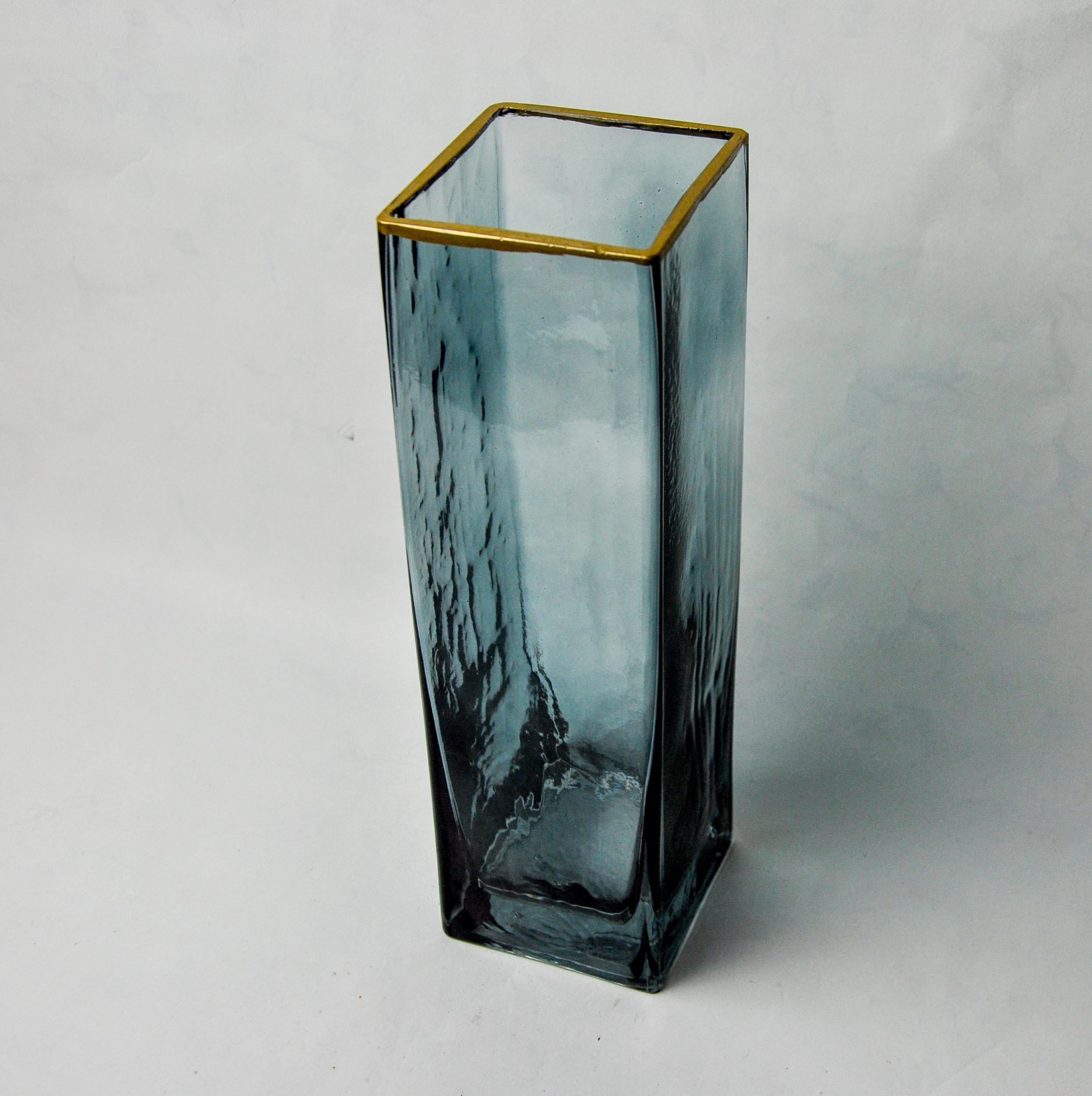 Sommerso vase by Petr hora, blue glass, gold edges, Czech Republic, 1970 In Good Condition For Sale In BARCELONA, ES
