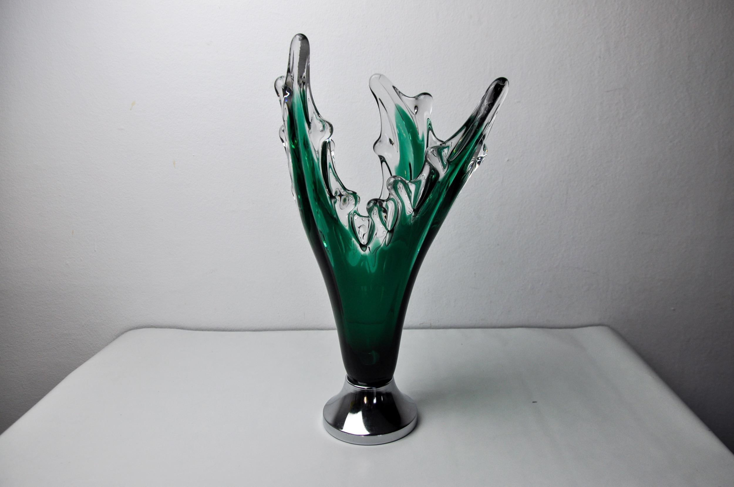 Hollywood Regency Sommerso vase by seguso in green murano glass, Italy, 1970 For Sale