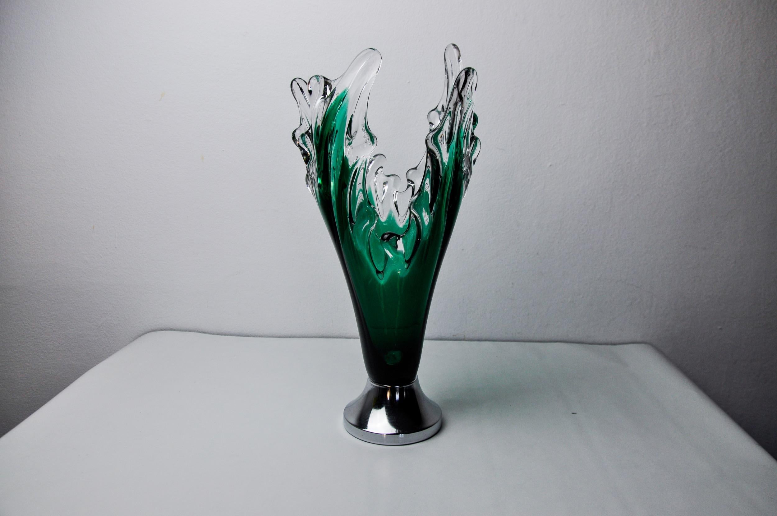 Sommerso vase by seguso in green murano glass, Italy, 1970 In Good Condition For Sale In BARCELONA, ES
