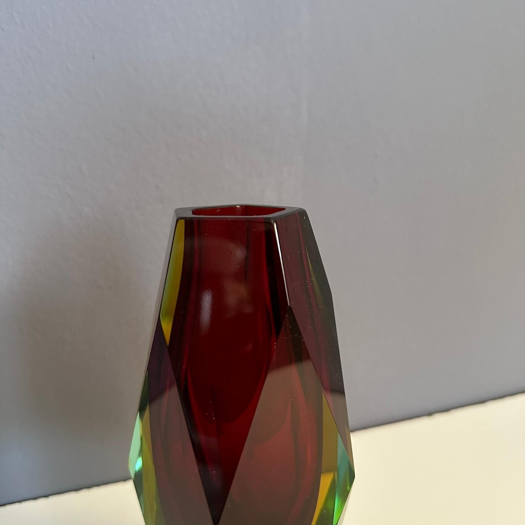 Sommerso-Vase aus burgundergelbem Murano-Glas, italienische Herstellung, 1960er Jahre (Italienisch)