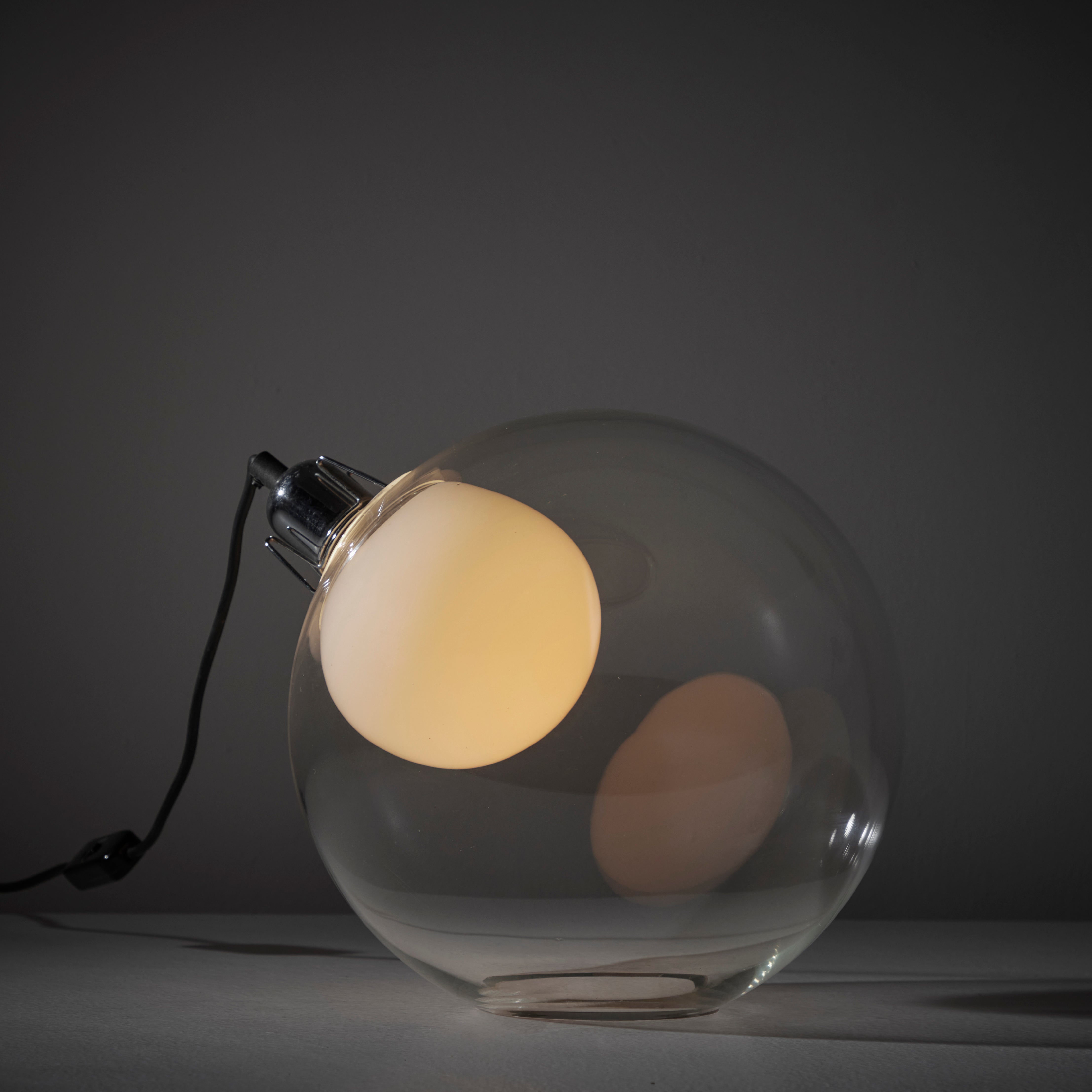 'Sona' Table Lamp by Carlo Nason for Luneform. Designed and manufactured in Italy, in 1973. Spherical transparent table lamp with inner, organically blown, milk glass diffuser and chrome detailing. The table lamp holds one E27 bulb, adapted for the