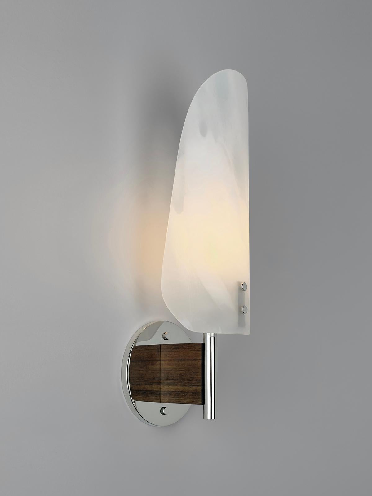 Mid-Century moderno Sonata Sconce Type 1 - Applique moderna in metallo, vetro acidato e Wood in vendita