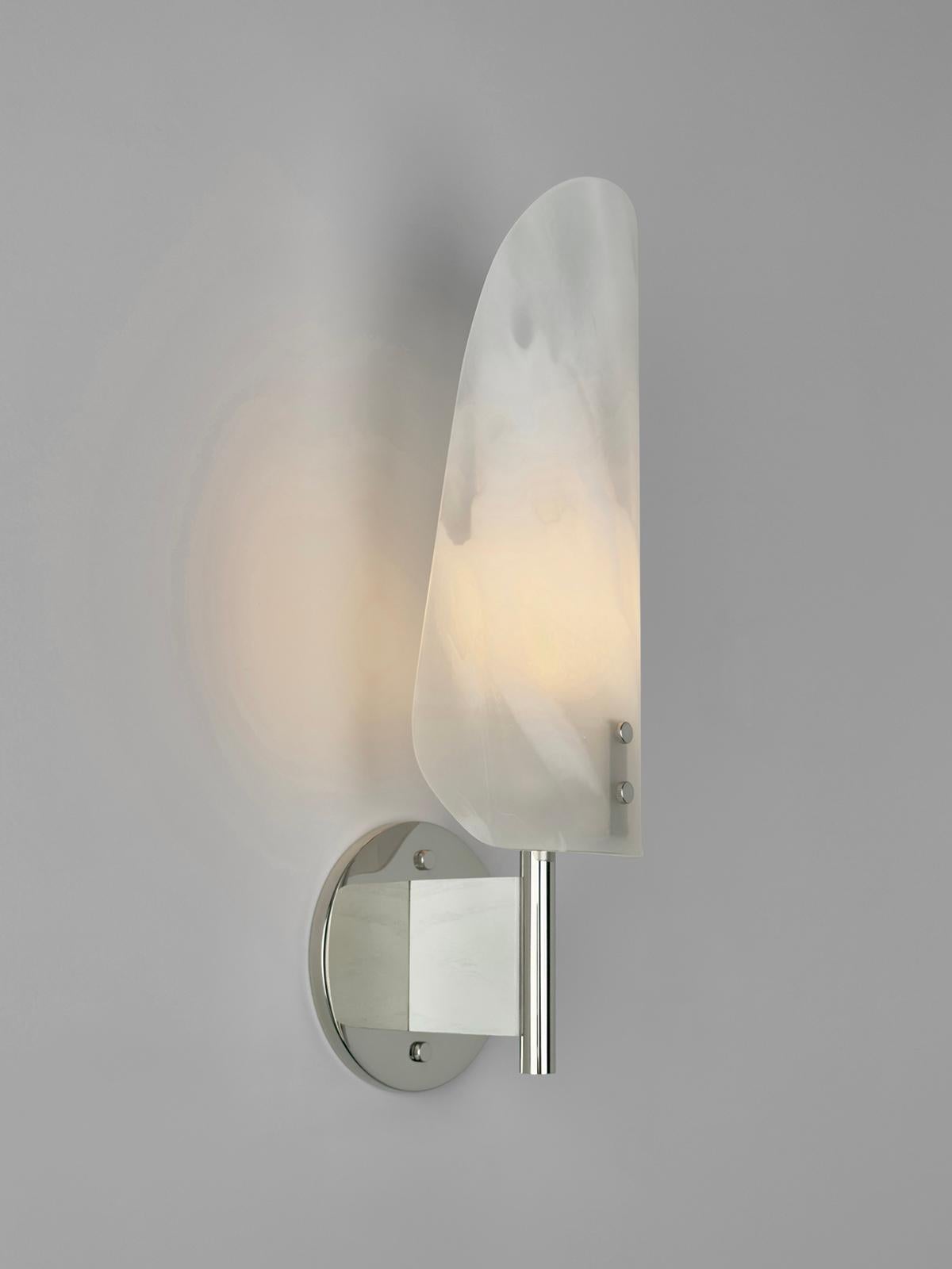 Lámpara Sonata Tipo 1 - Aplique Moderno de Metal, Cristal Grabado y Madera Moderno de mediados de siglo en venta