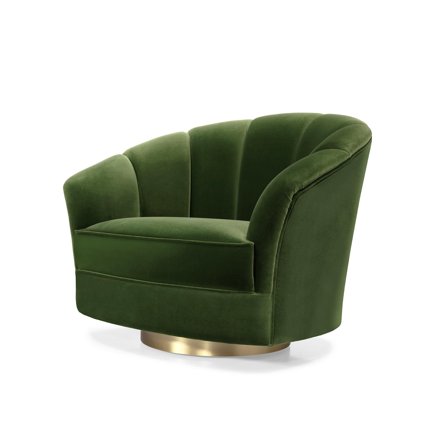 Murmurio, réputé pour ses designs innovants, s'est associé à Bow and Arrow Upholstery pour dévoiler une collection de meubles exclusive qui marie harmonieusement l'esthétique vintage et l'artisanat traditionnel portugais.

Le luxueux fauteuil