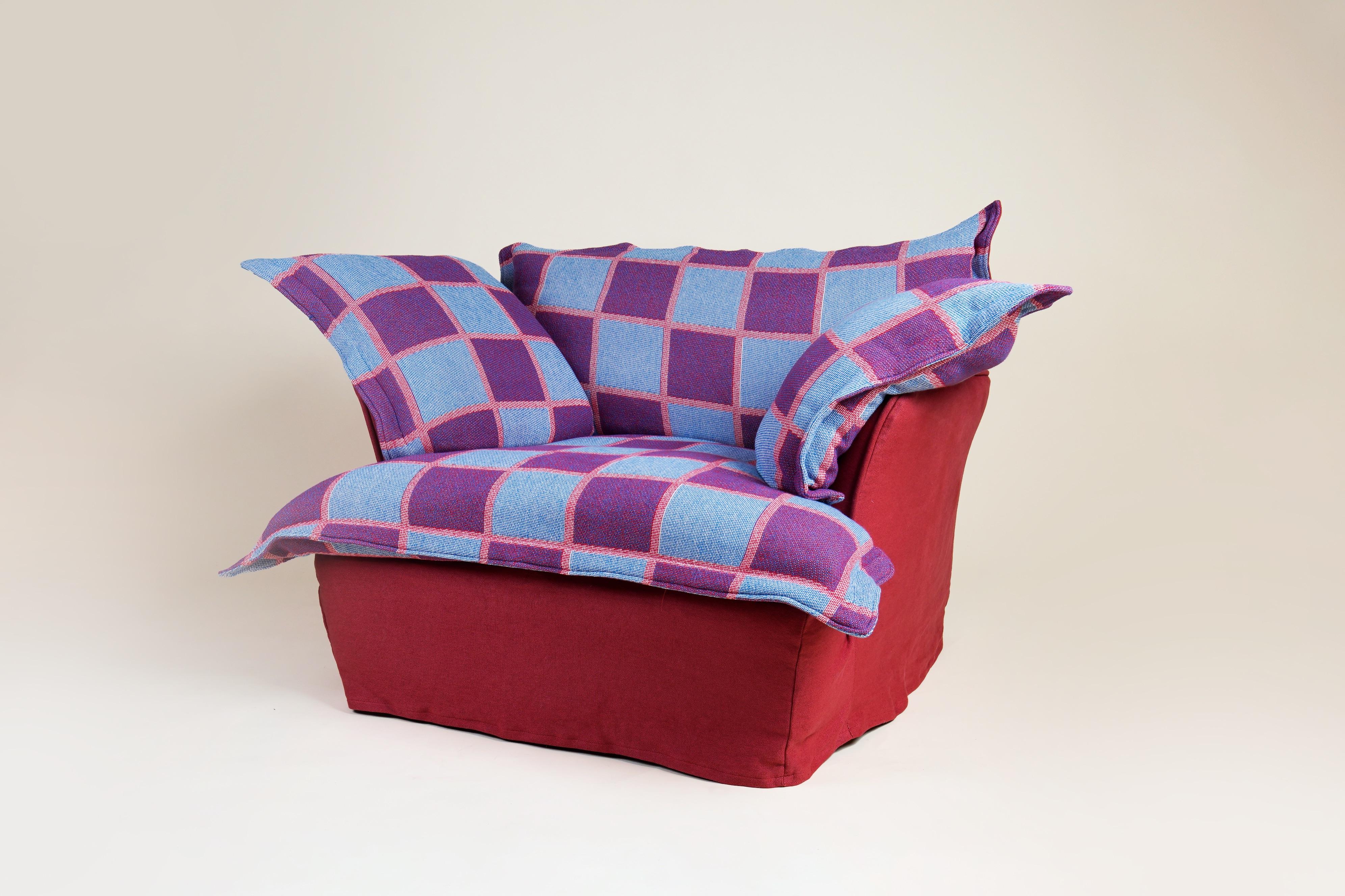 Armchair by Maker&Son x ALM in Zigzag Zurich fabric

Studio ALM has worked on a second collab with Maker & Son.
The point of departure is the armchair itself—that improbably generous piece of furniture is often called the most comfortable chair in